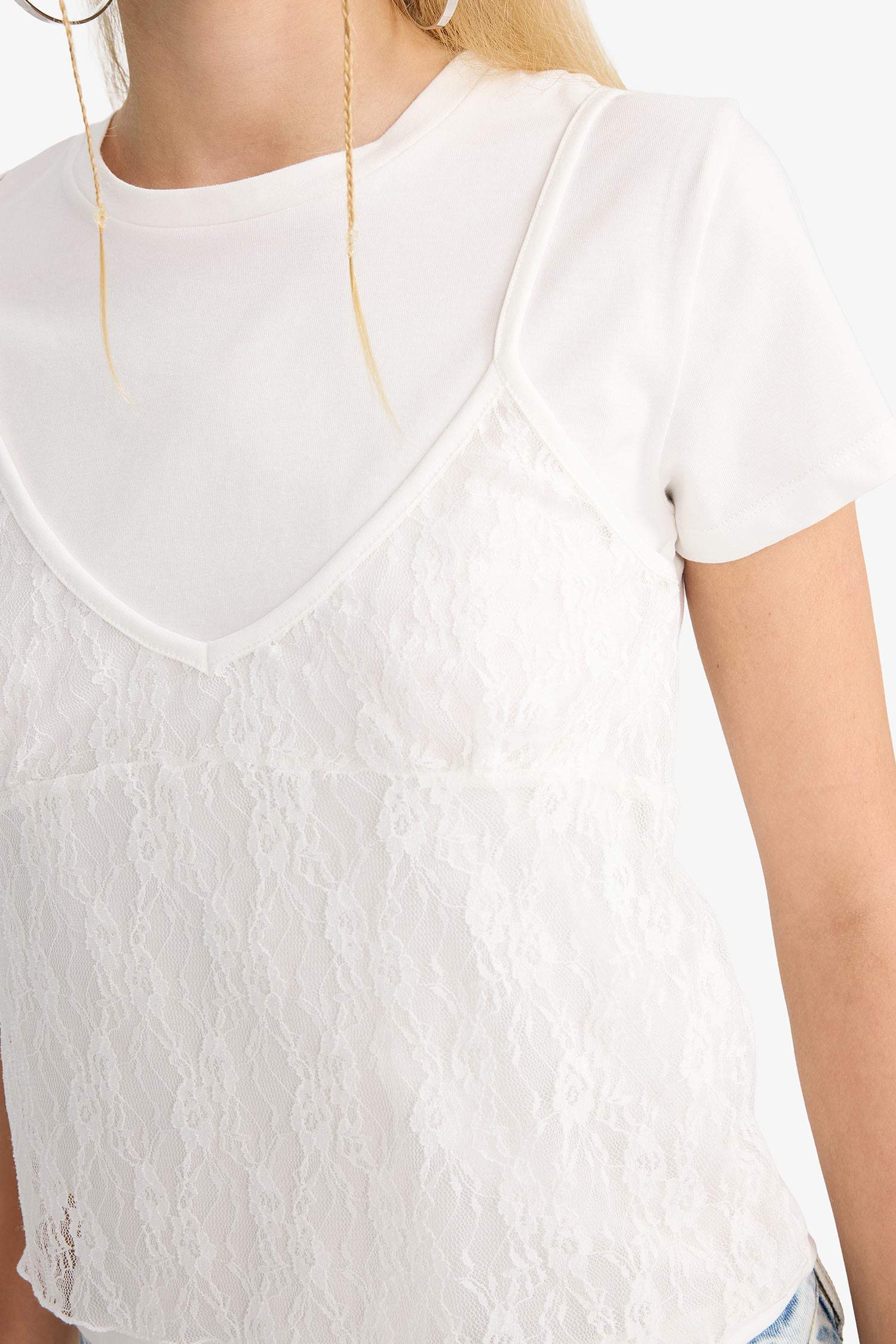 Lace Detail Short Sleeve T-Shirt
