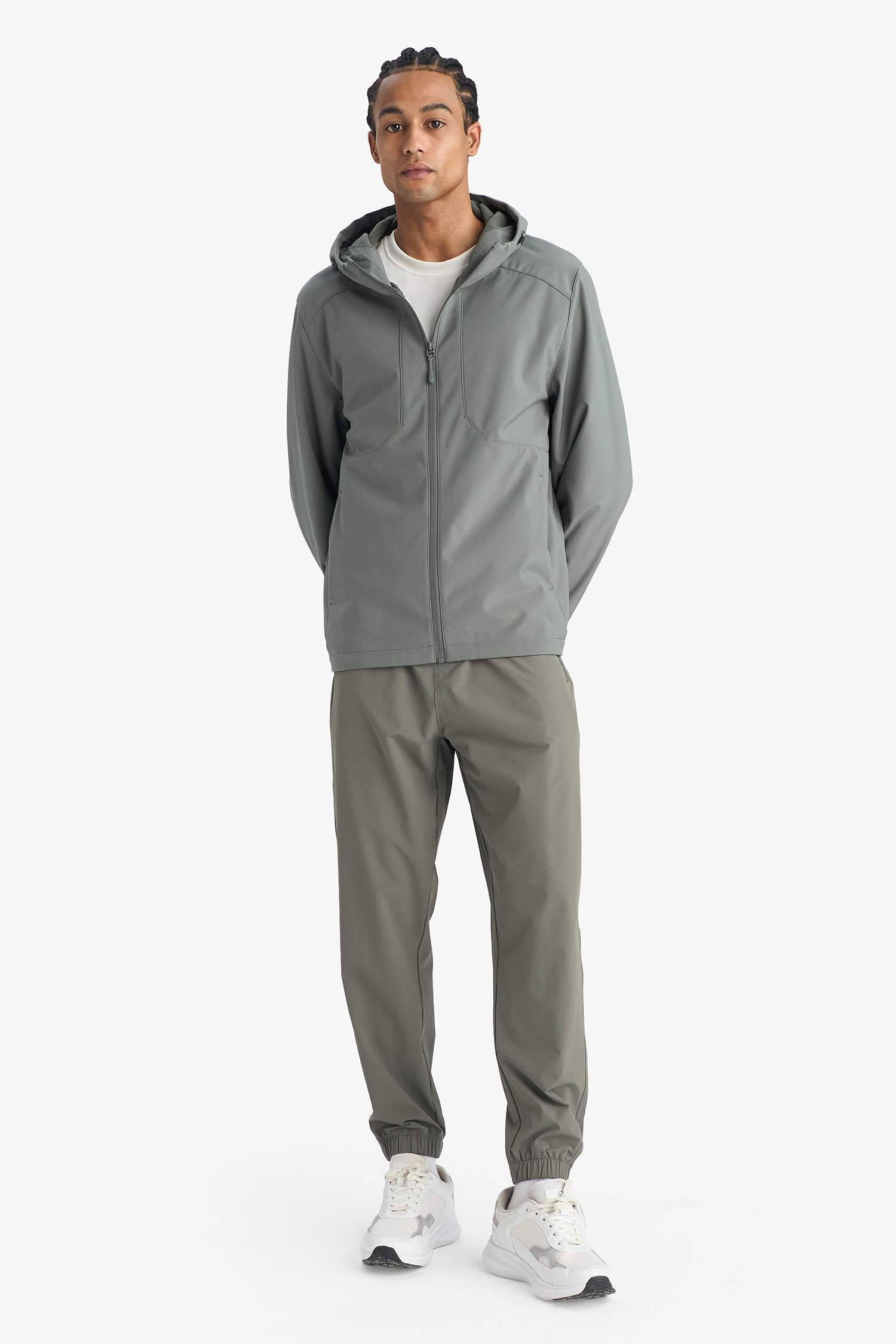 Regular Fit жел өткізбейтін су итергіш капюшоны бар найзағайлы куртка