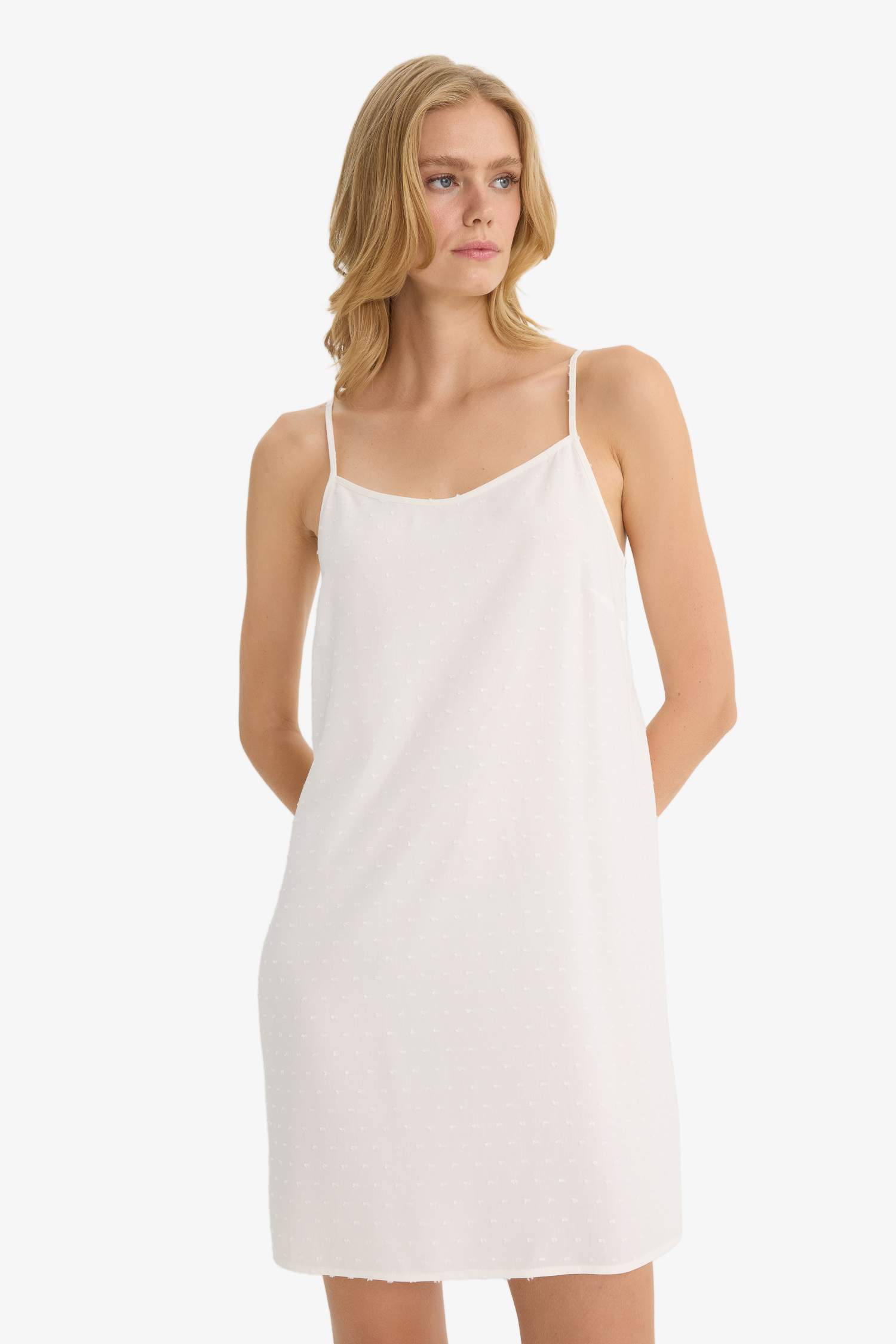 Regular Fit U Yaka Vual Askılı Gecelik-Fall in Love