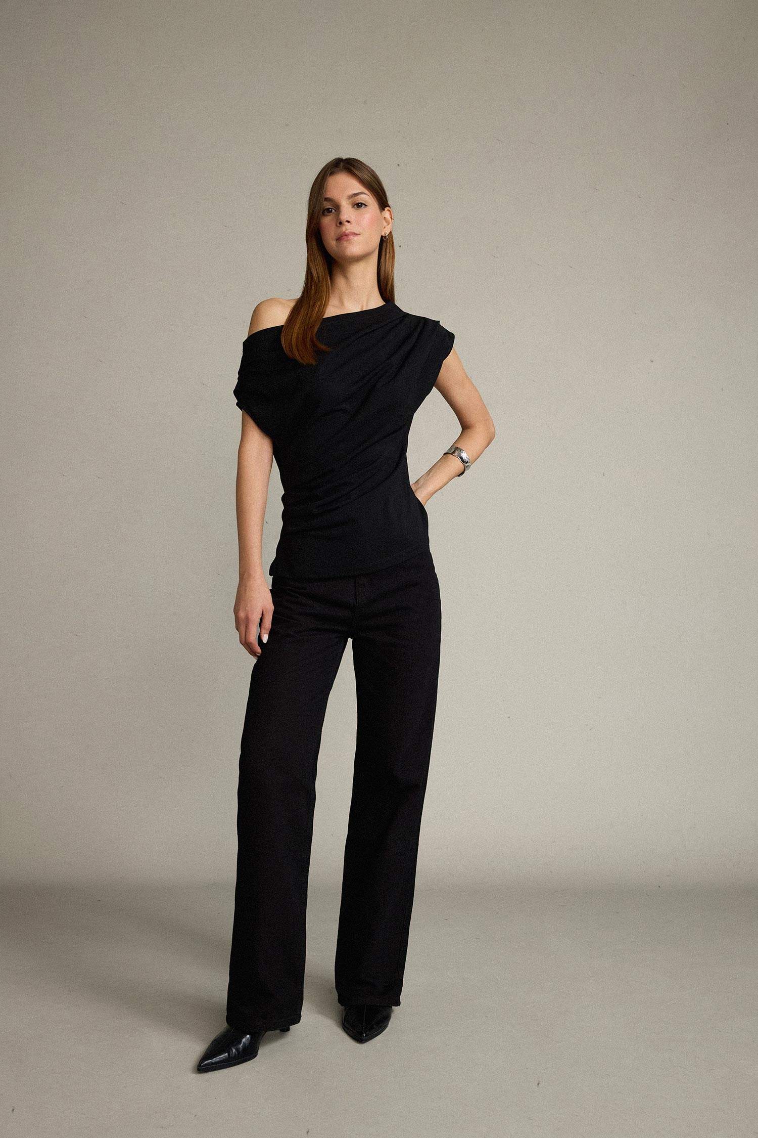 Fitted Basic Düz Tek Omuzlu Siyah Bluz