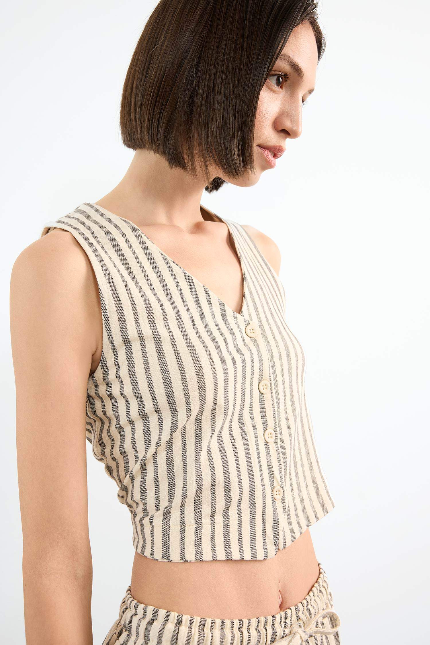 يلك بليزر مخطط مخصر بياخة V