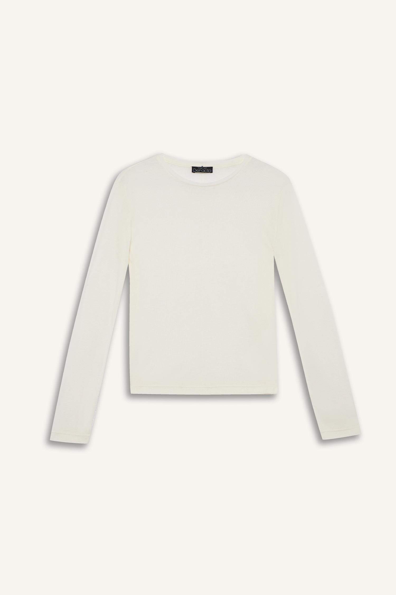 تيشيرت ردن طويل سليم فيت قصة ضيقة وياخة مستديرة