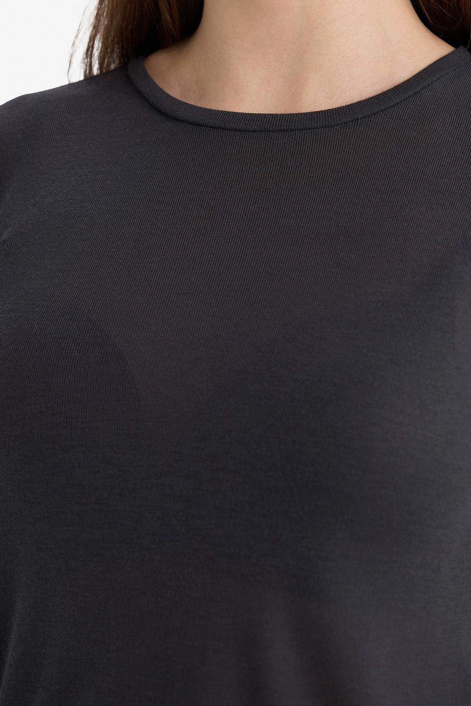 Лонгслив Slim Fit с круглым вырезом