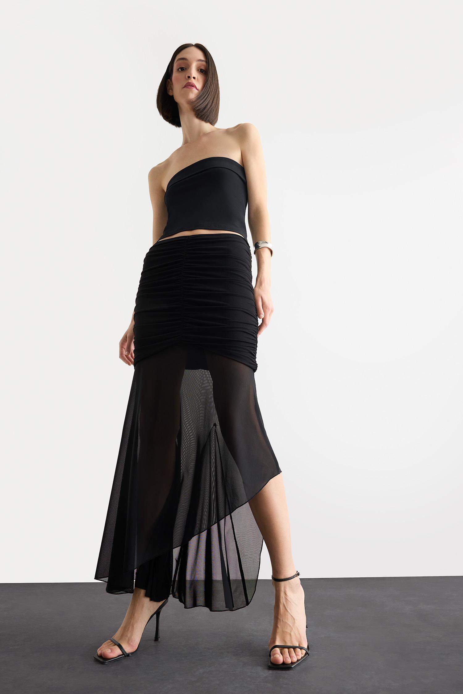 Asimetrik Drapeli Midi Etek