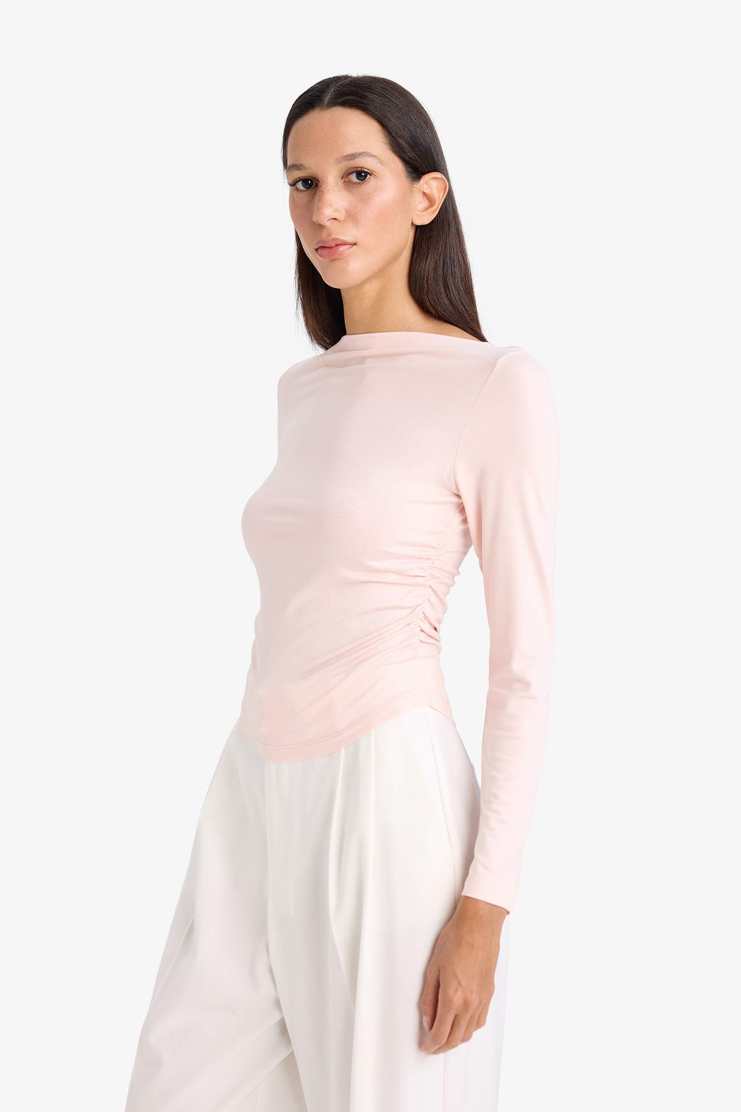 Slim Fit Dar Kesim Kayık Yaka Uzun Kollu Tişört