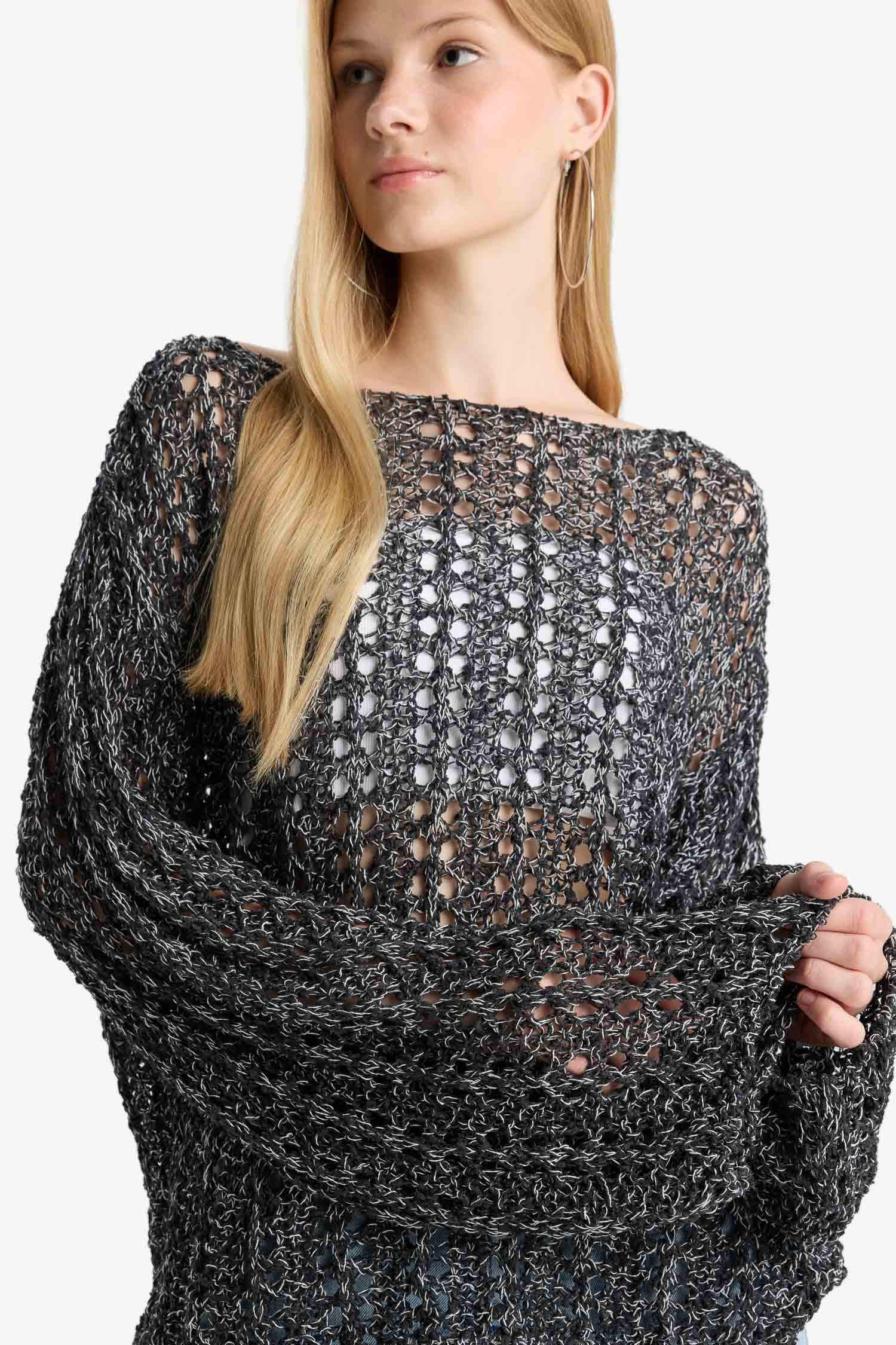 Coool Oversize Geniş Kalıp Kayık Yaka Kroşe Kazak