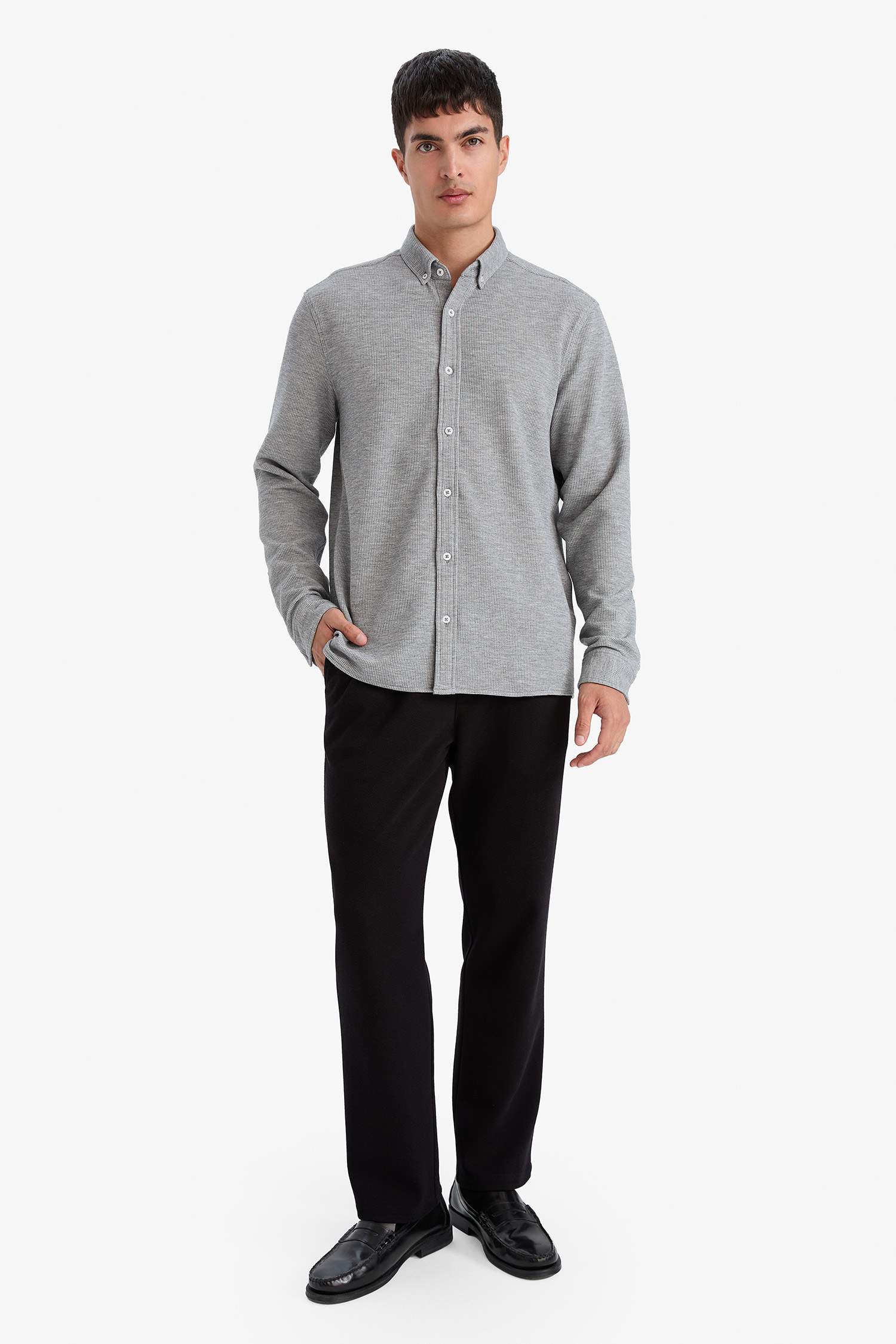 قميص ردن طويل قصة عادية وياخة بولو