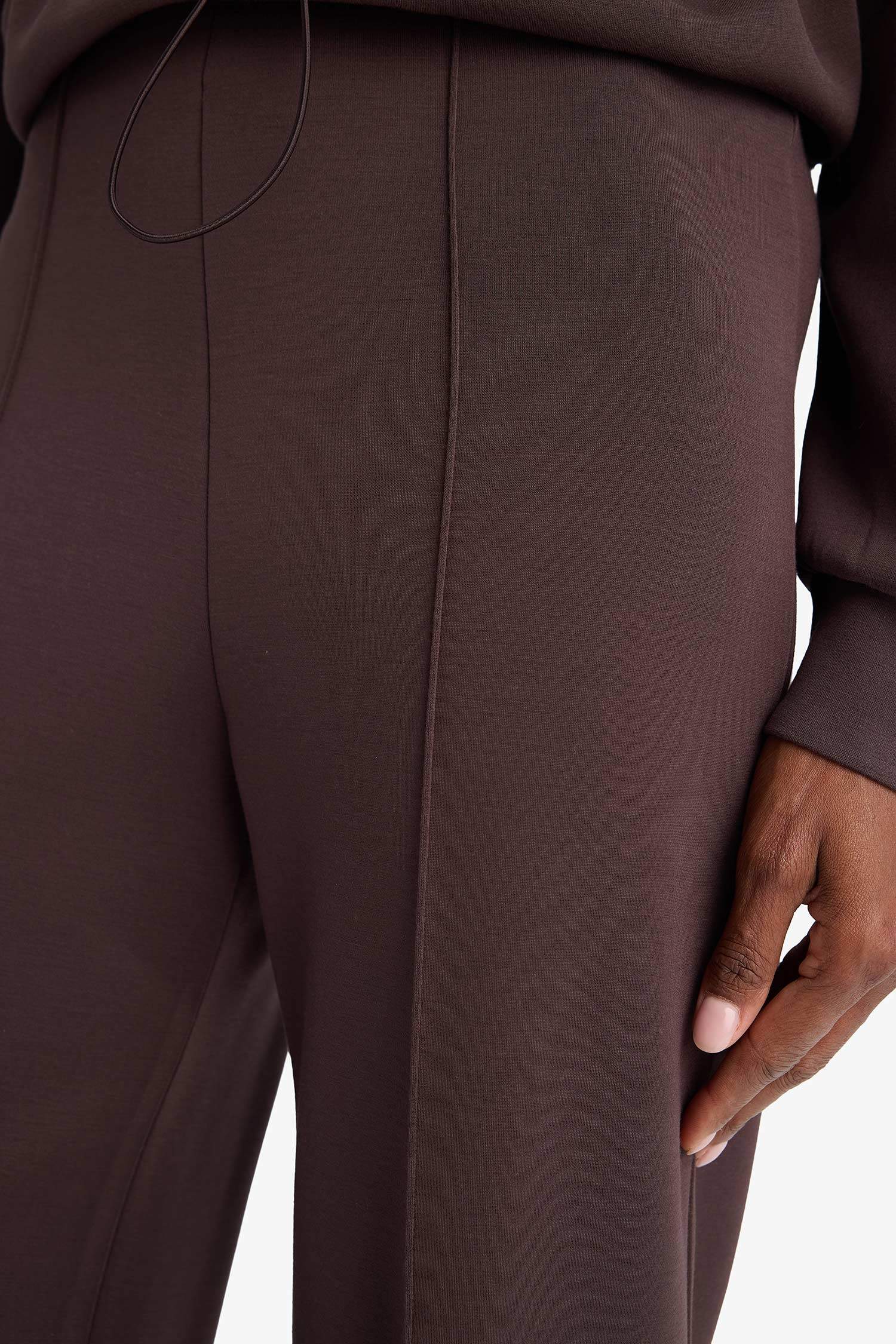 Спортивные брюки из модала Straight Fit с широкими штанинами