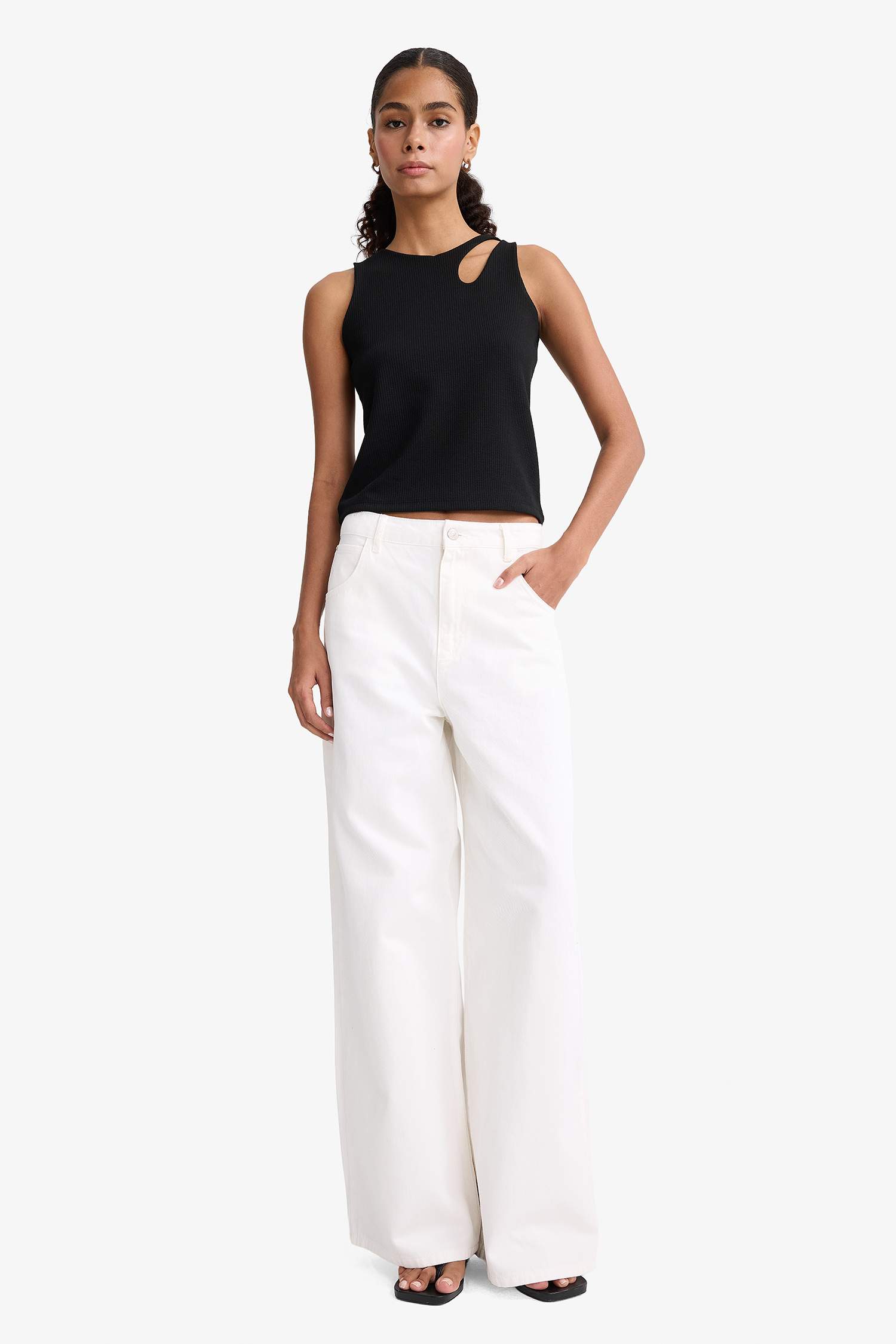 Slim Fit Dar Kesim Bisiklet Yaka Fitilli Kaşkorse Atlet