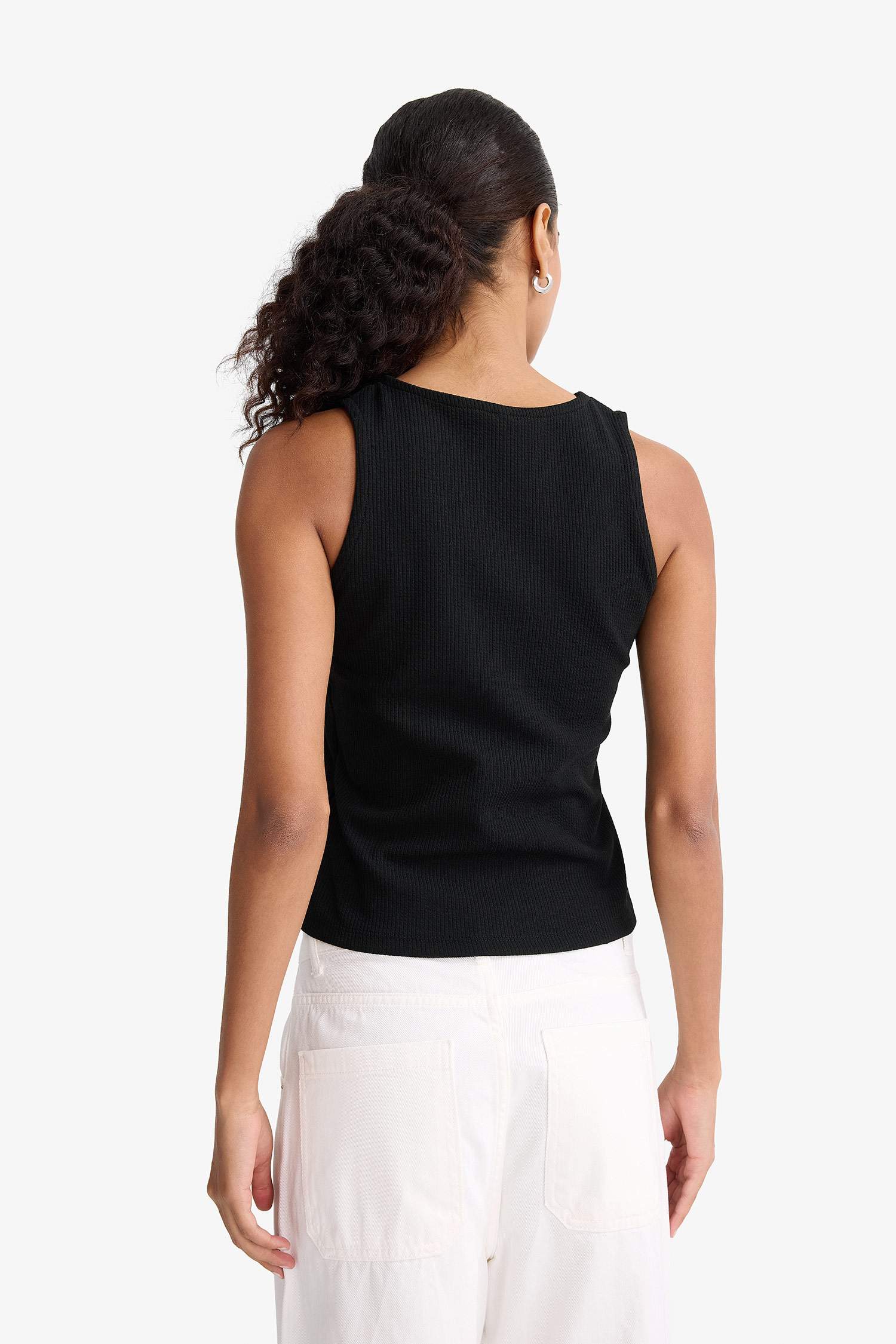 Slim Fit Dar Kesim Bisiklet Yaka Fitilli Kaşkorse Atlet