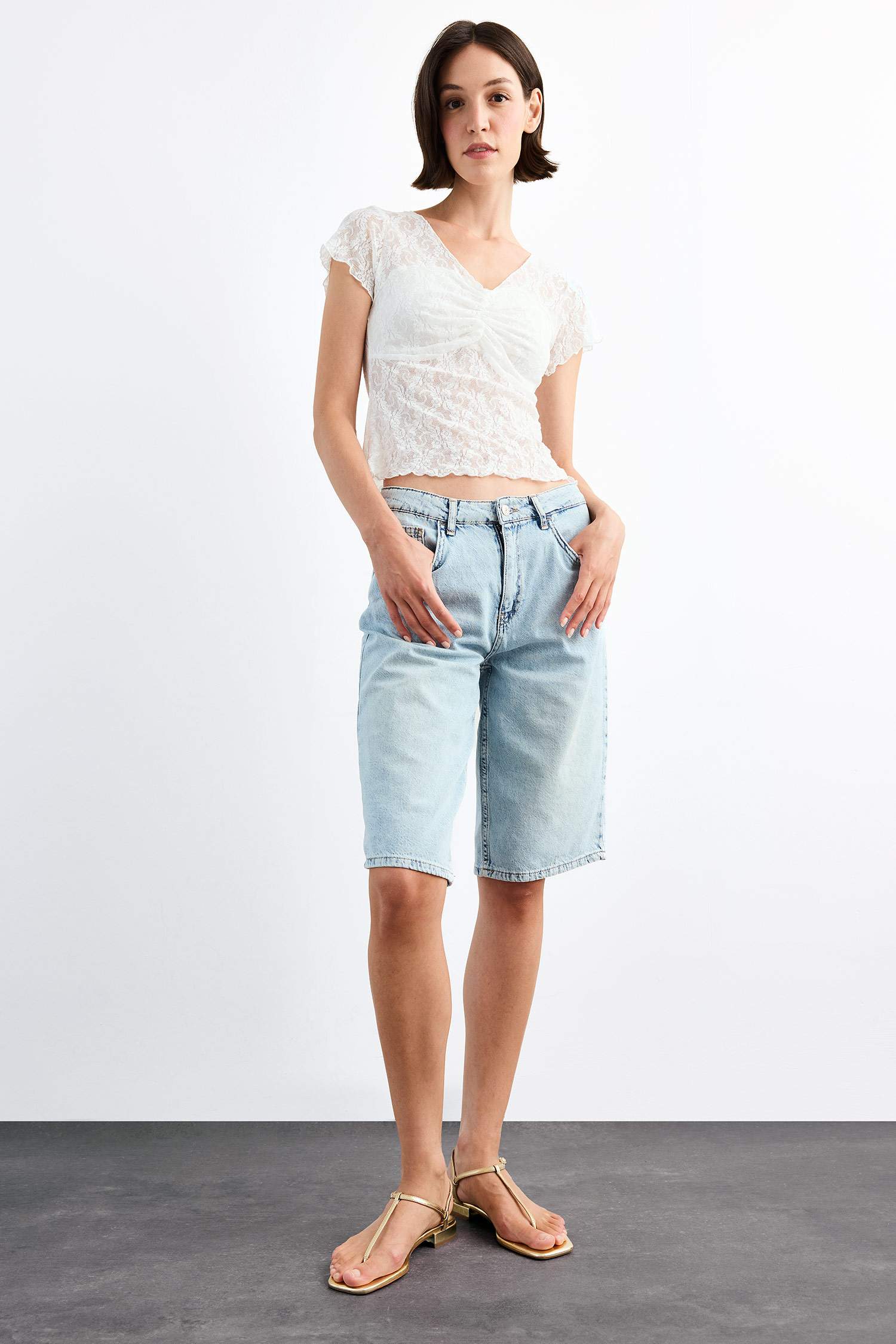 Slim Fit Crew Neck Lace Short Sleeve T-Shirt