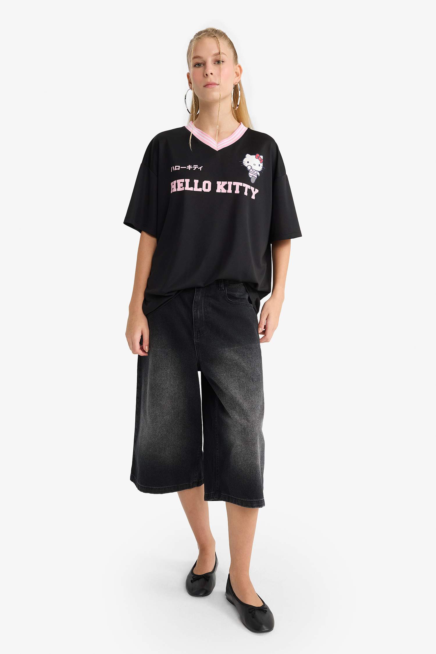 Coool Hello Kitty Oversize Geniş Kalıp V Yaka Sırt Baskılı Kısa Kollu Tişört