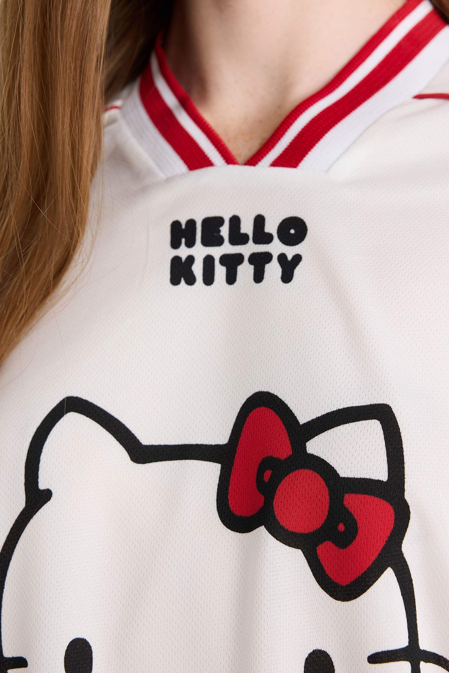 Coool Hello Kitty Oversize Geniş Kalıp V Yaka Baskılı Kısa Kollu Tişört