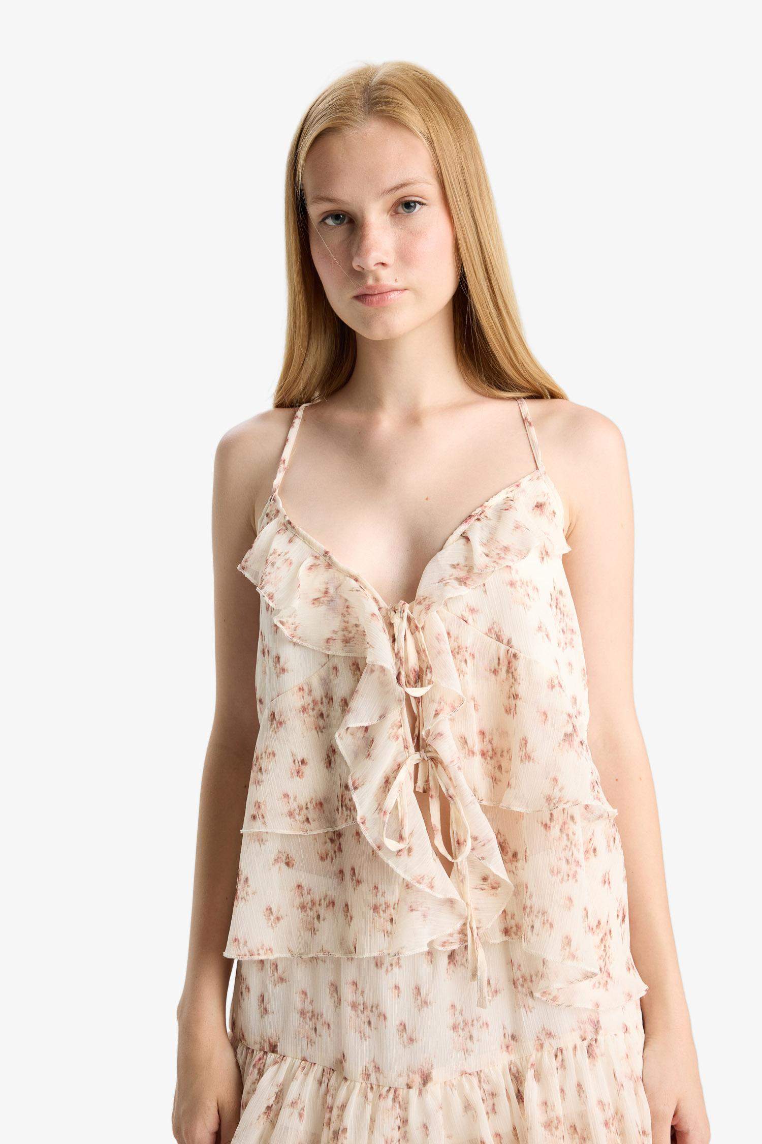 Regular Fit Dokulu Önden Bağlamalı Askılı Bluz