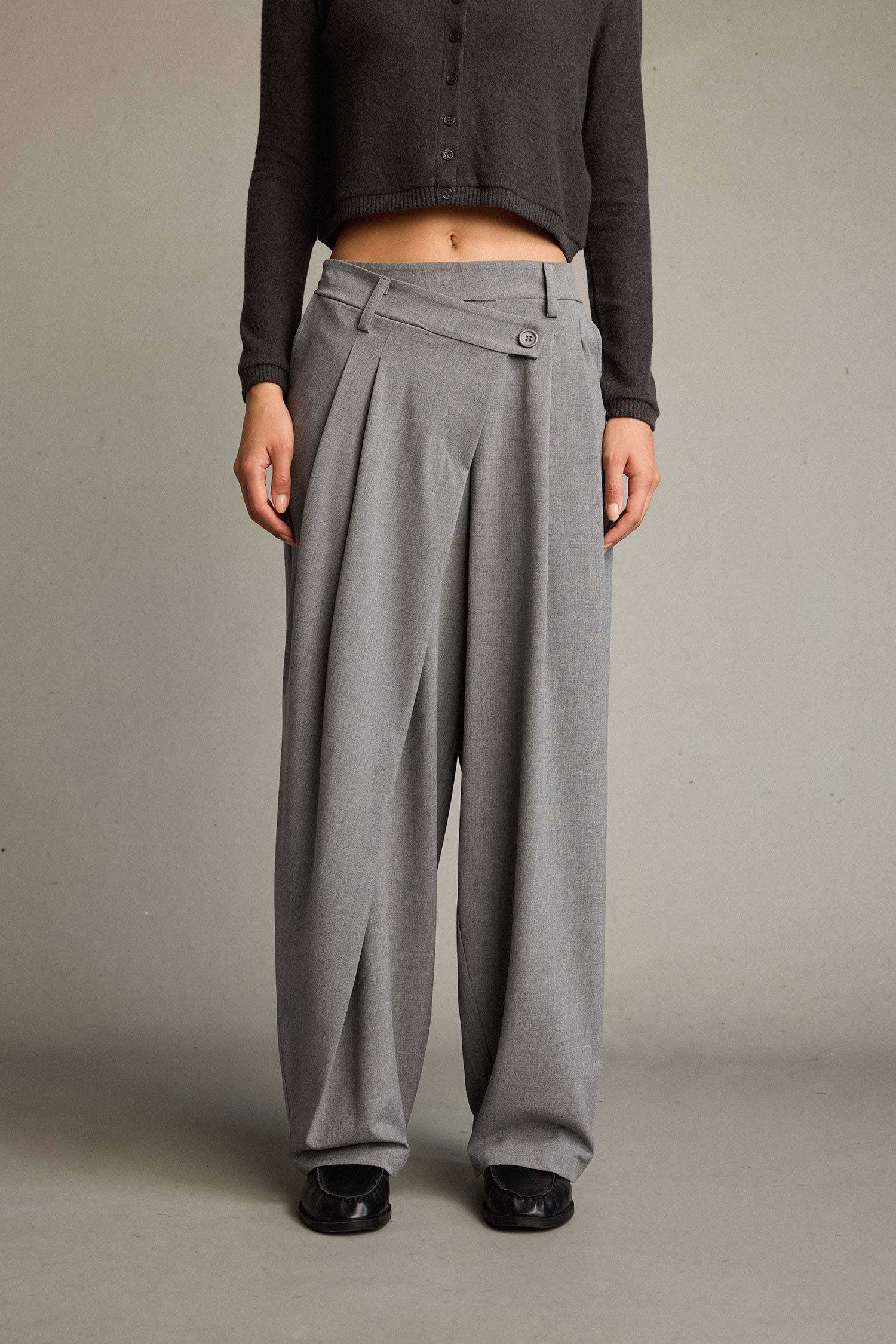 Baggy Fit Zippered Regular Waist Standard Length Trousers