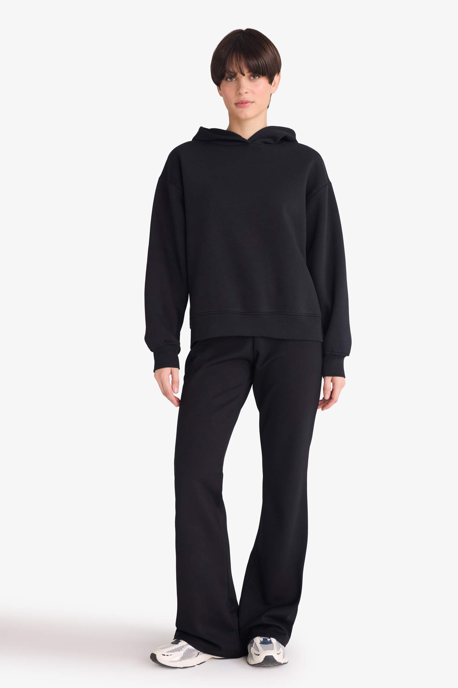 سويت شيرت تقيل قصة مريحة