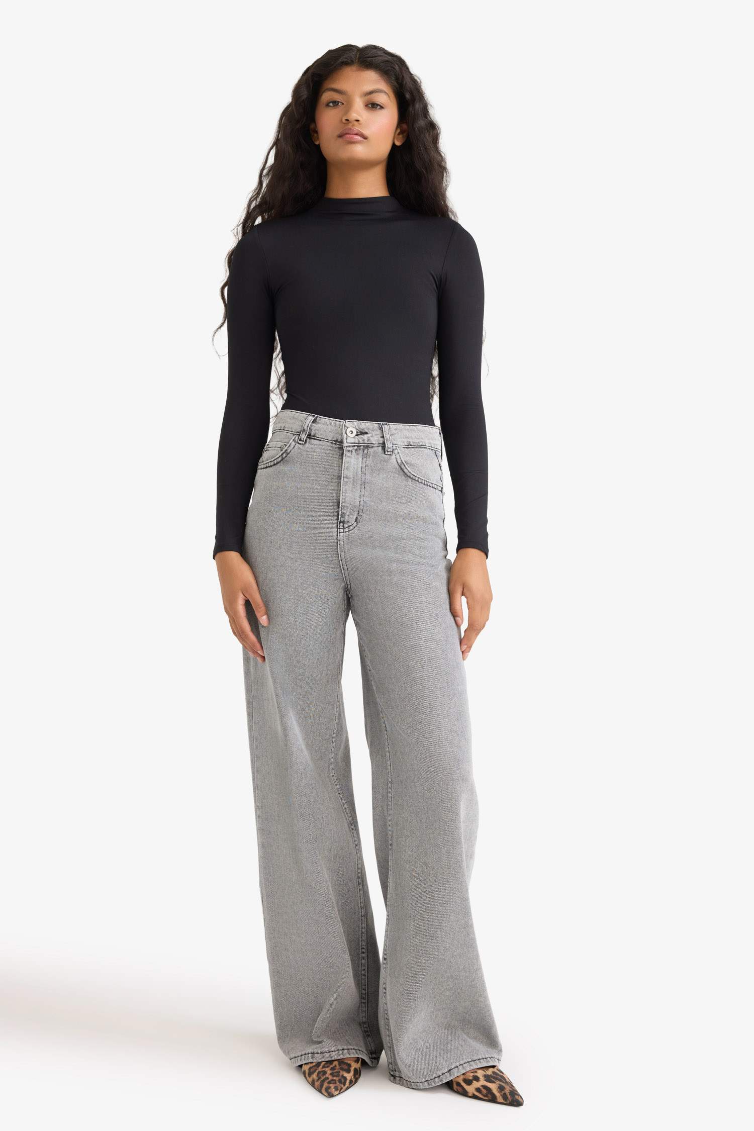 Uzun Kollu Çıtçıtlı Body