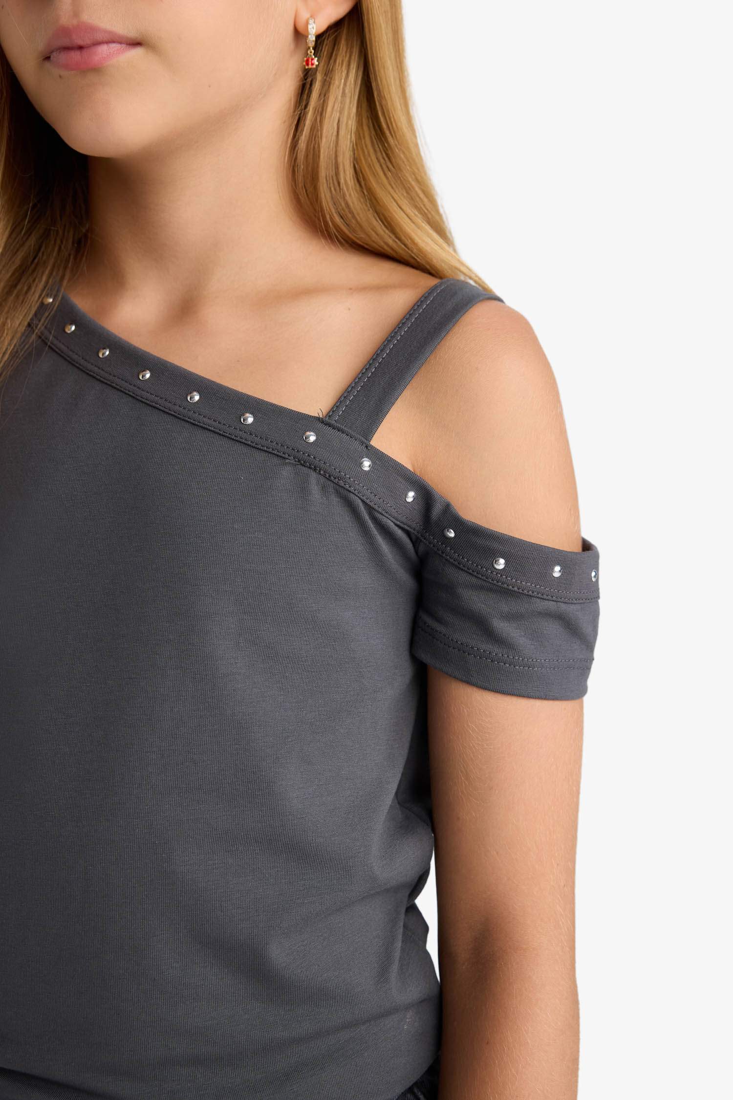 فانيلة بناتي سليم فيت مرصع بحجر