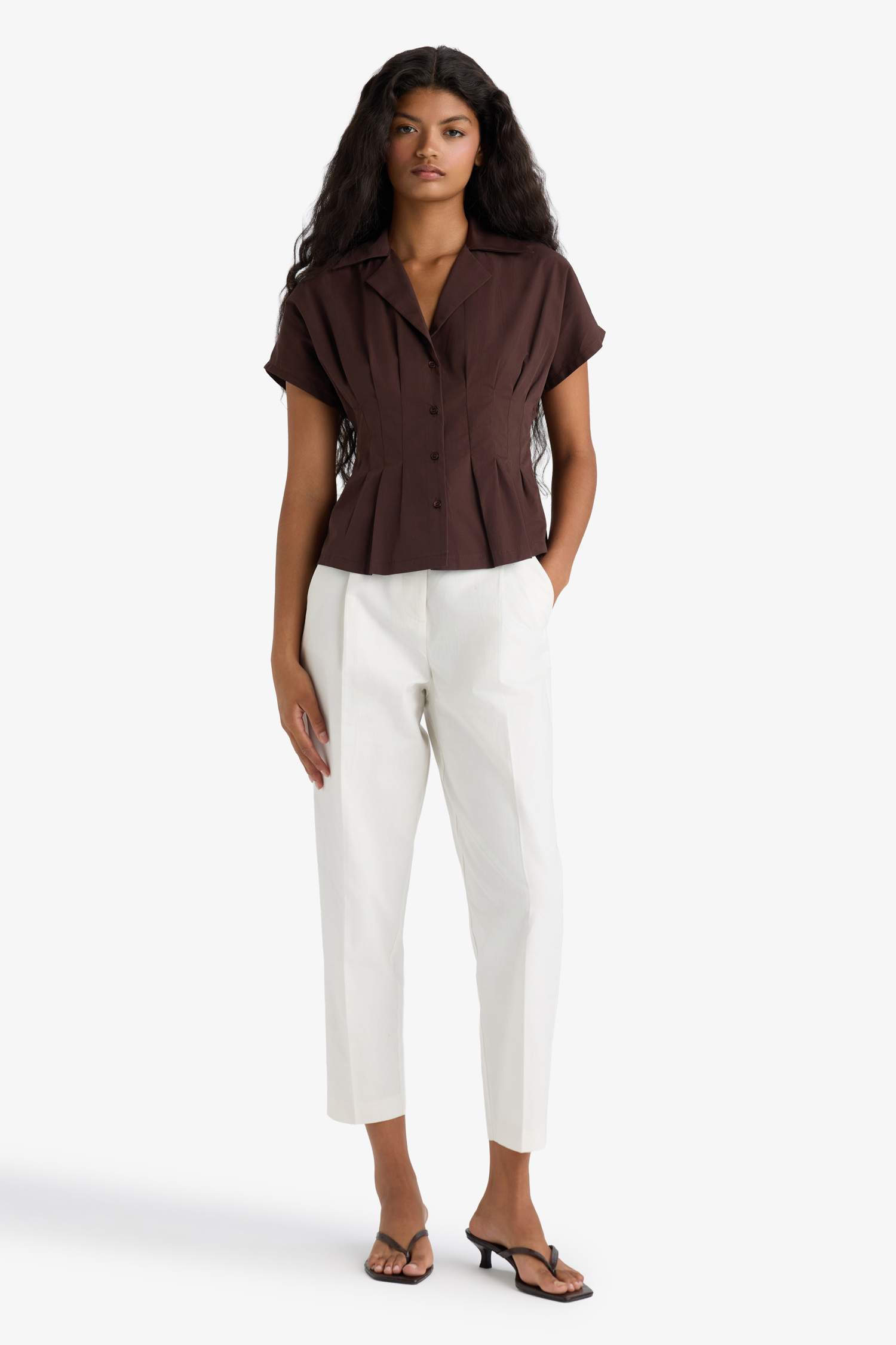 Fitted Ceket Yaka Poplin Kısa Kollu Gömlek