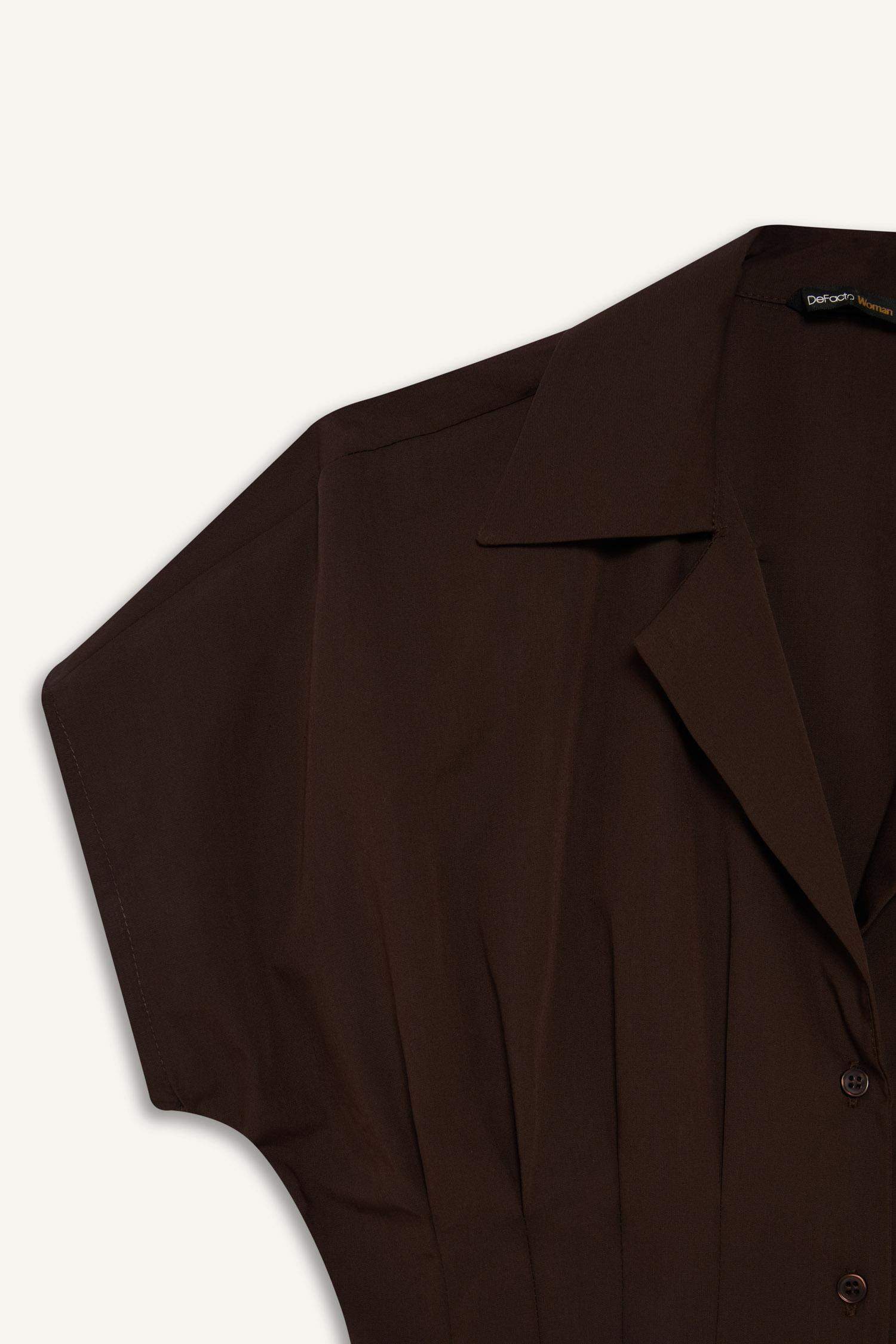 Fitted Ceket Yaka Poplin Kısa Kollu Gömlek