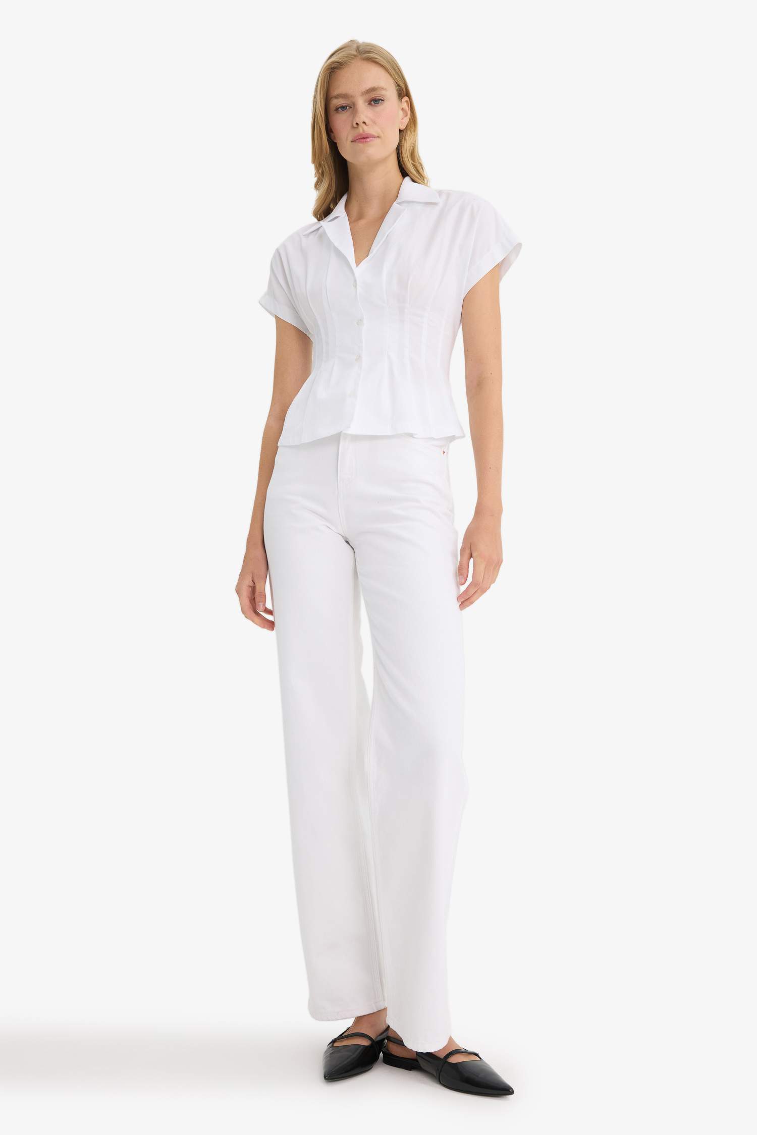 Fitted Ceket Yaka Poplin Kısa Kollu Gömlek