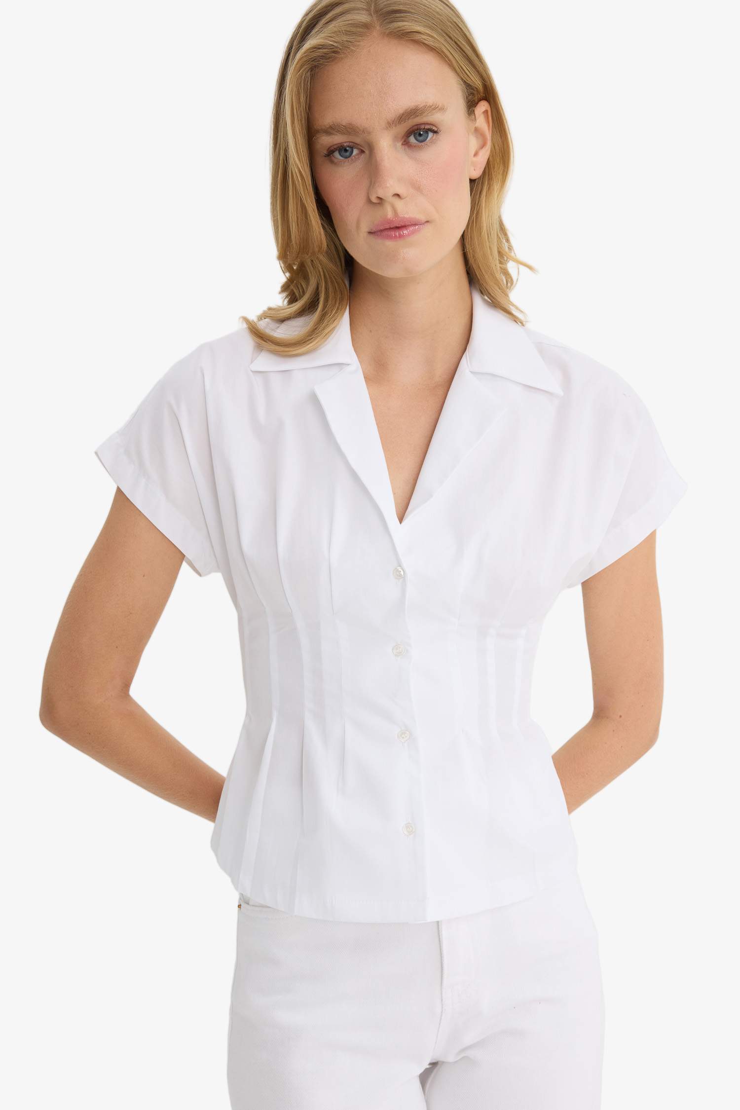 Fitted Ceket Yaka Poplin Kısa Kollu Gömlek