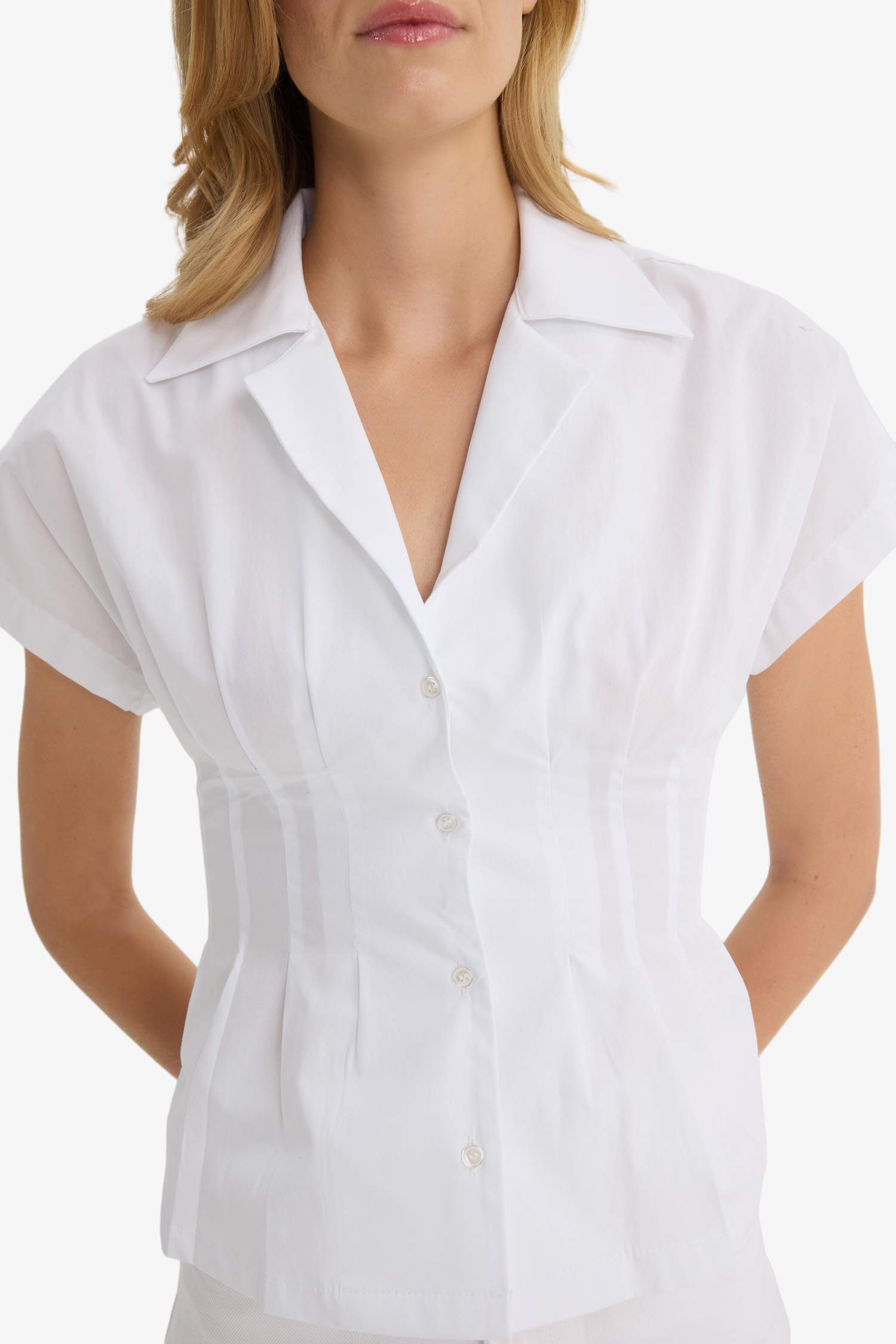 Fitted Ceket Yaka Poplin Kısa Kollu Gömlek