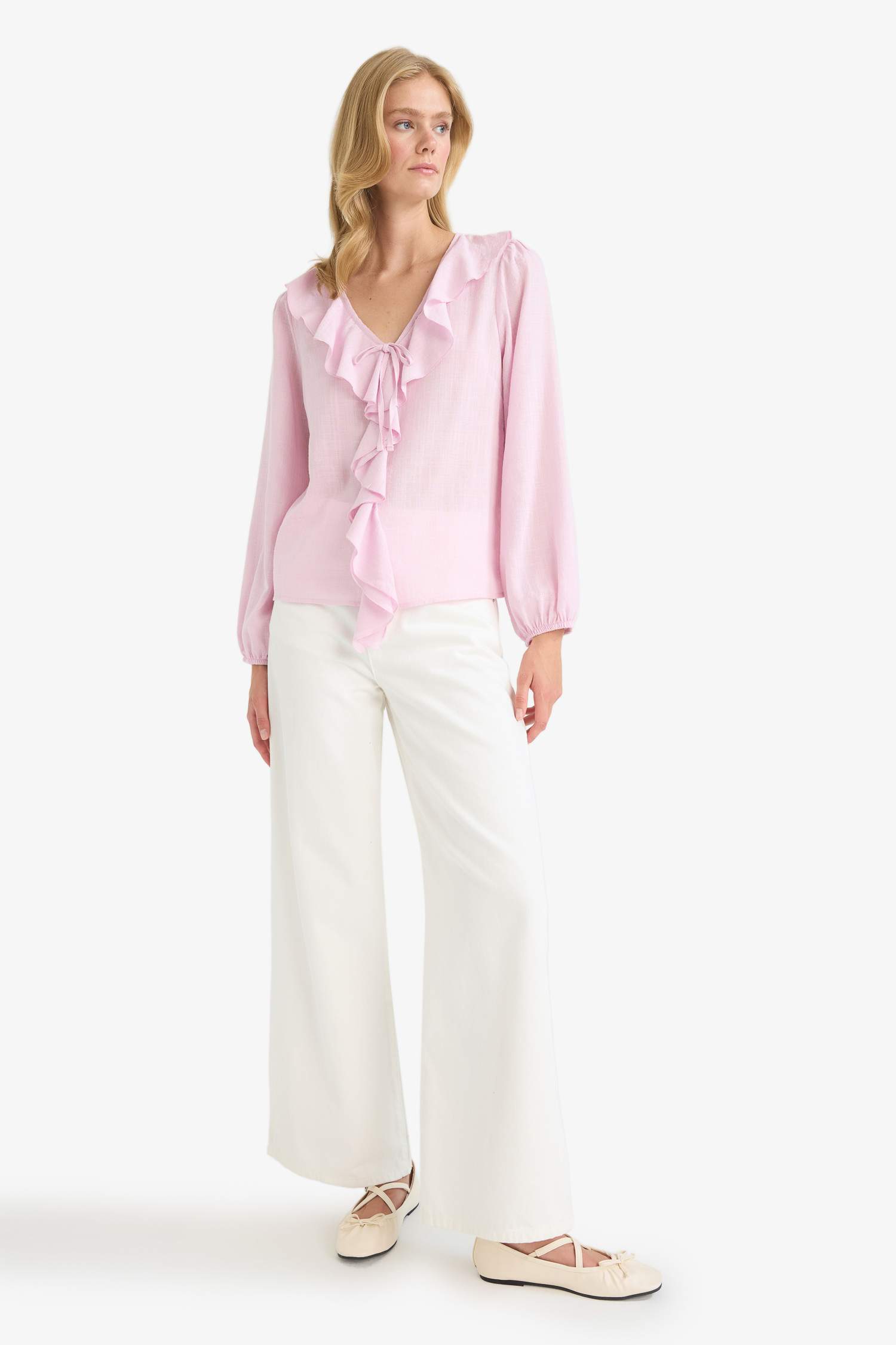 بلوزة كم طويل مكشكش قطن قصة عادية بياقة V