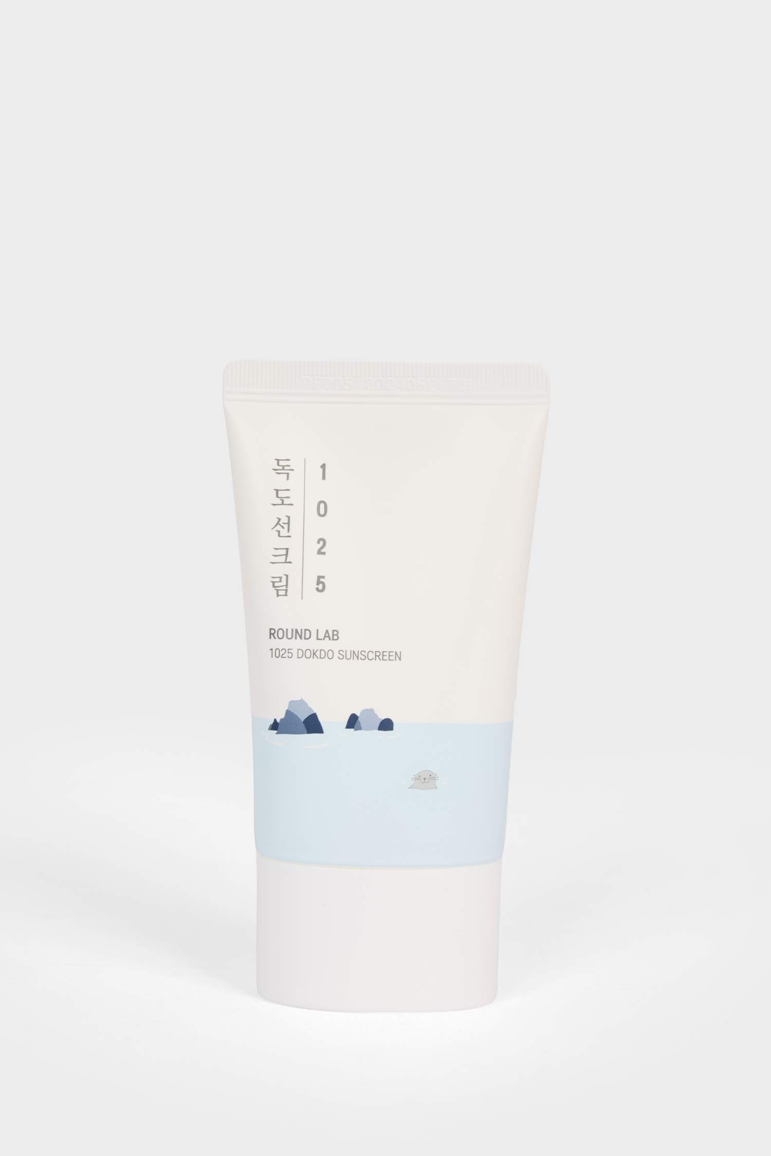 Round Lab - 1025 Dokdo Leke Karşıtı Bakım Yapan Güneş Kremi 50ml