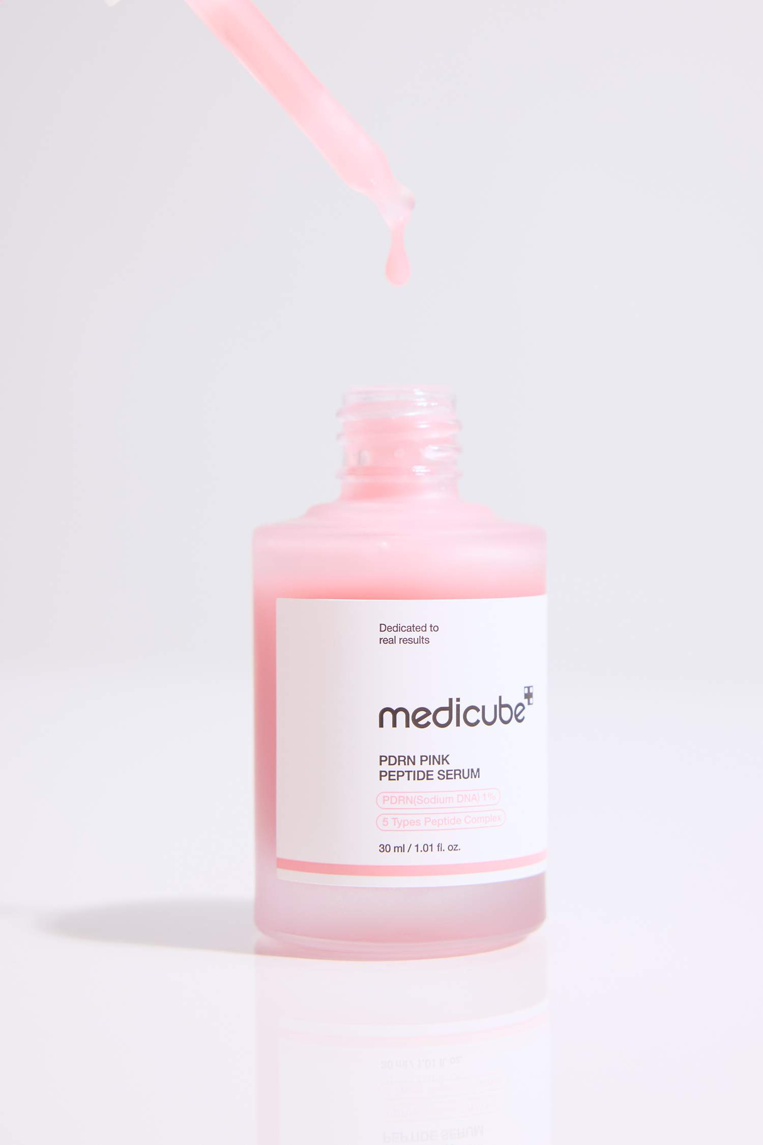 Medicube PDRN Pink Peptide Serum 30ml – İnce Çizgi Önleyici & Elastikiyet Artırıcı Cilt Serumu