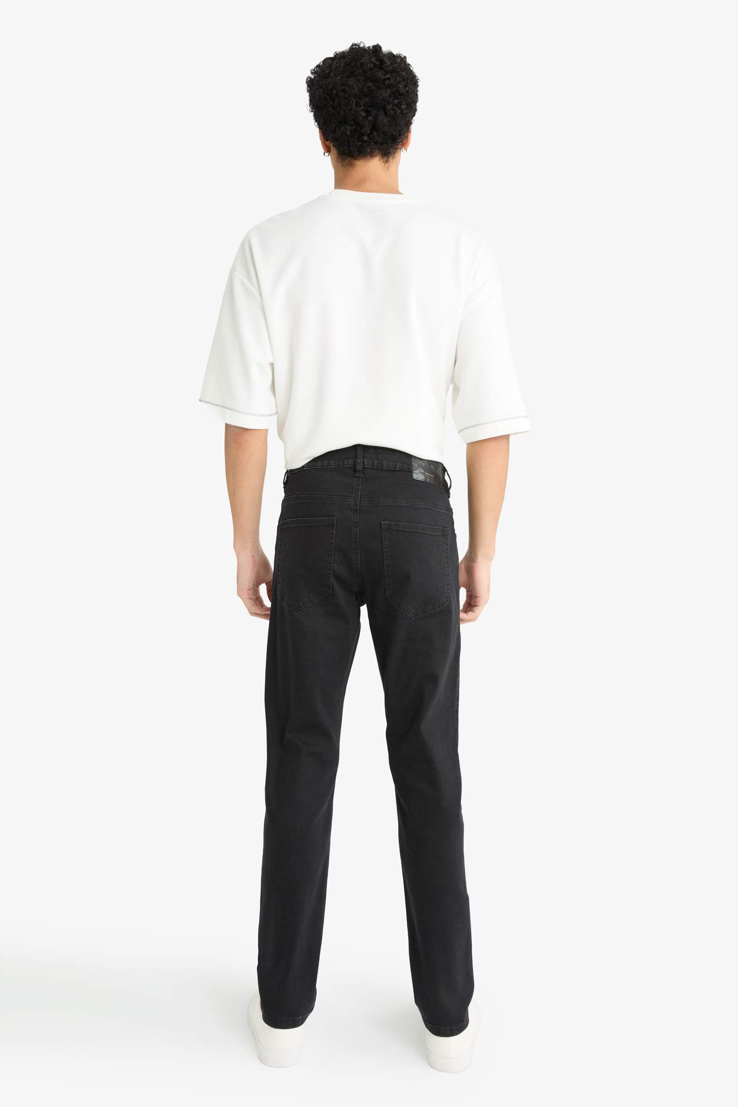 بنطلون جينز كارلو سكيني فيت برجل ضيق وخصر عادي