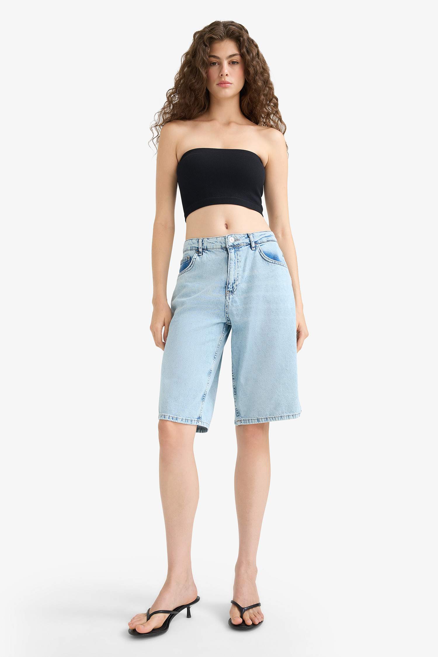 Fitted Seamless Straplez Bluz