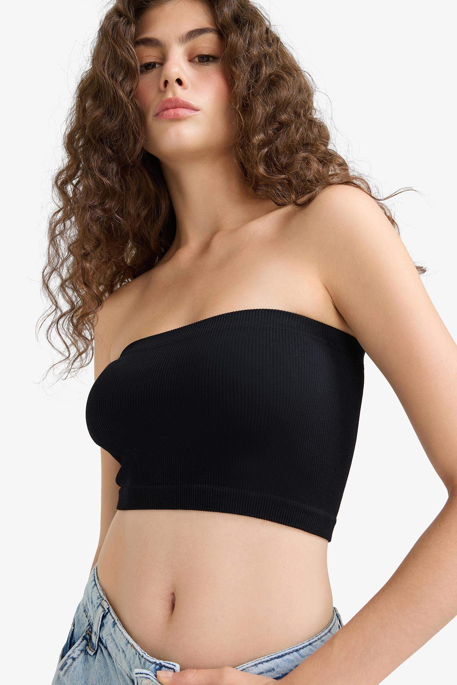 Fitted Seamless Straplez Bluz