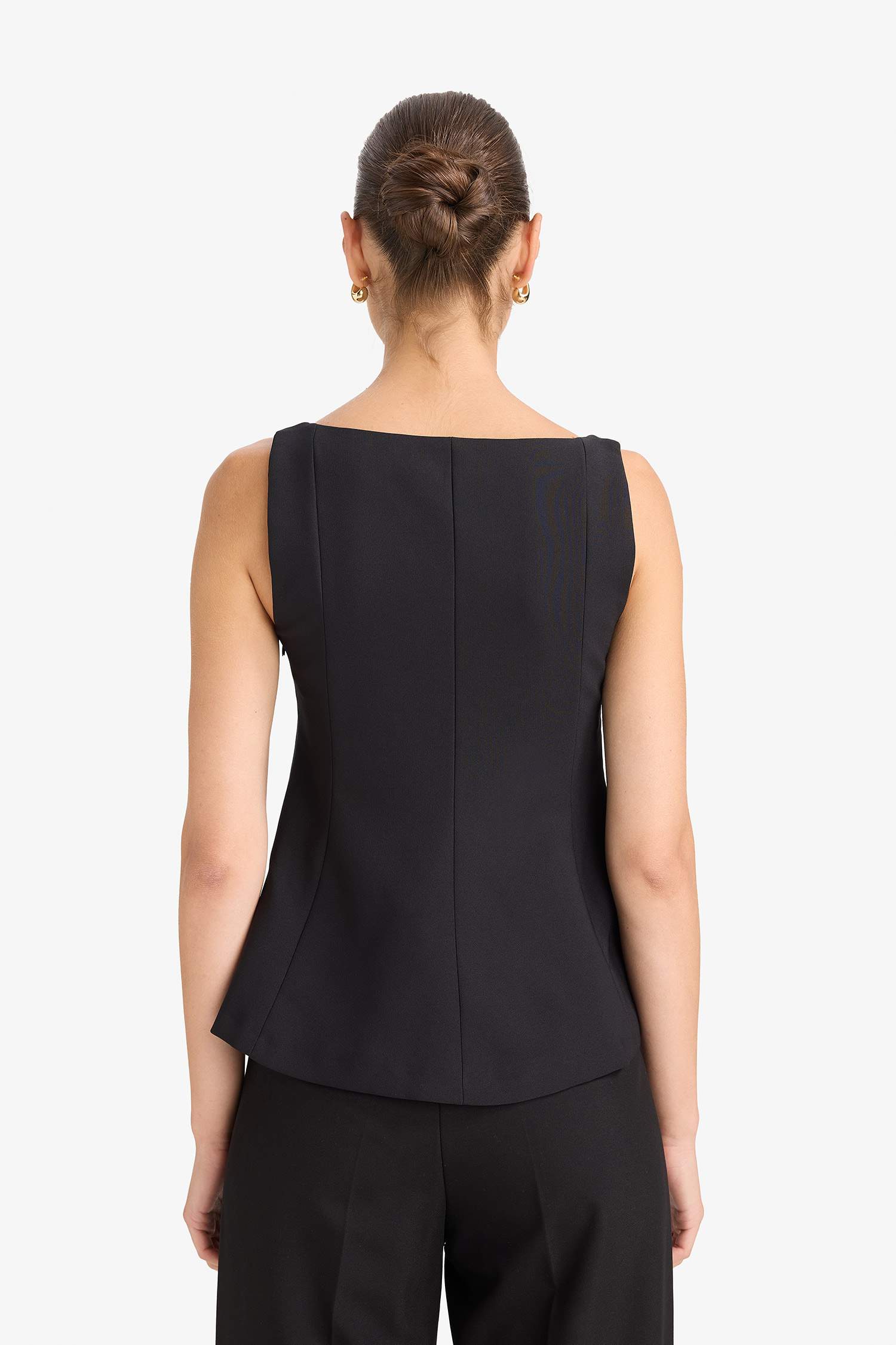 Slim Fit Square Collar Sleeveless Blouse