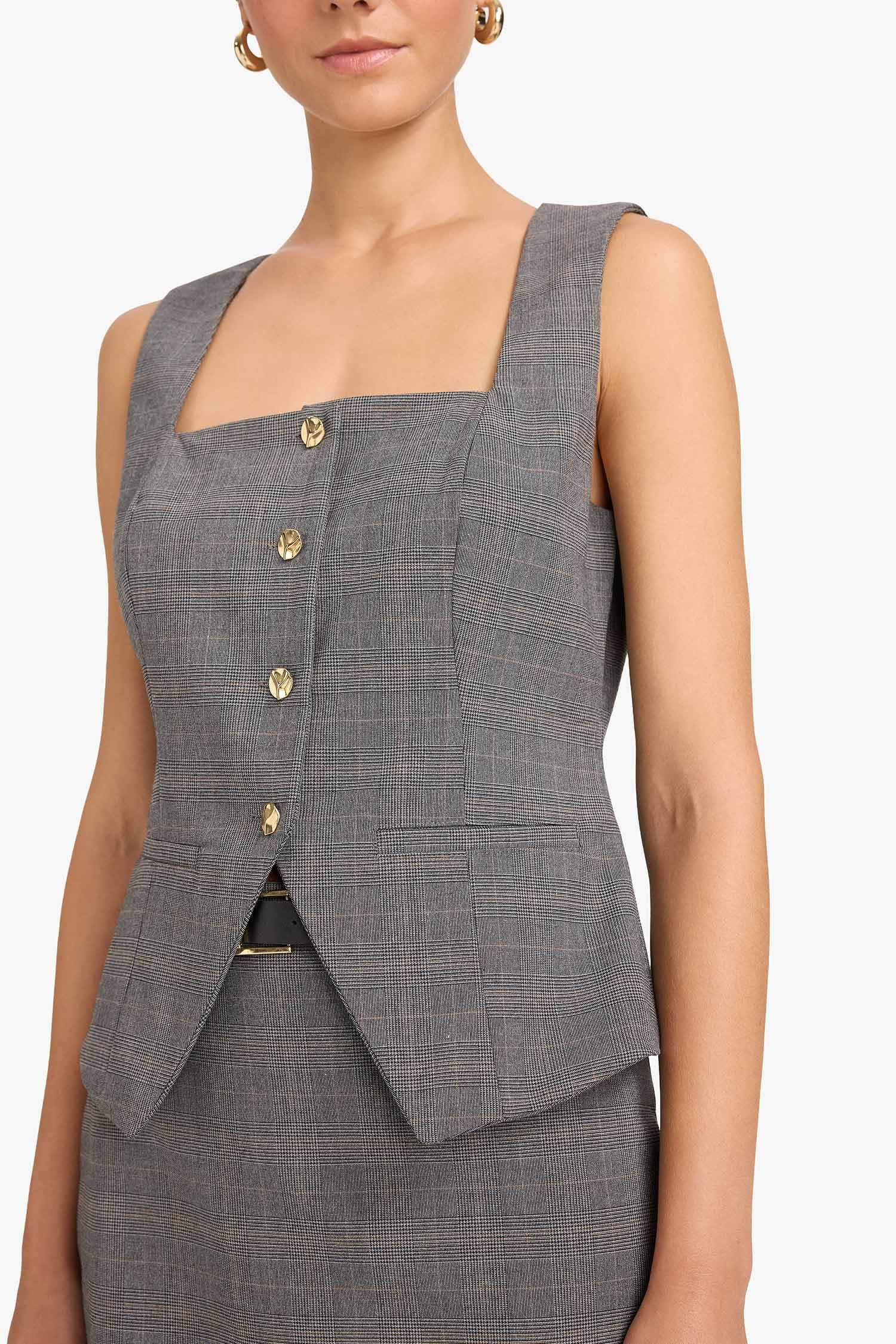 Slim Fit Square Collar Vest