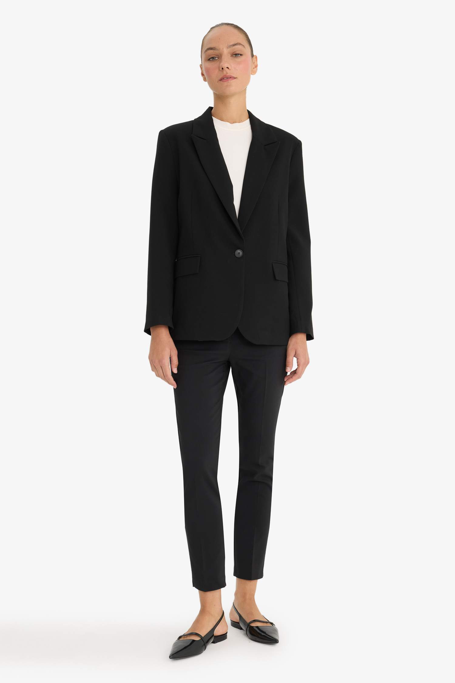 فيست بليزر قصة عادية بياقة بليزر