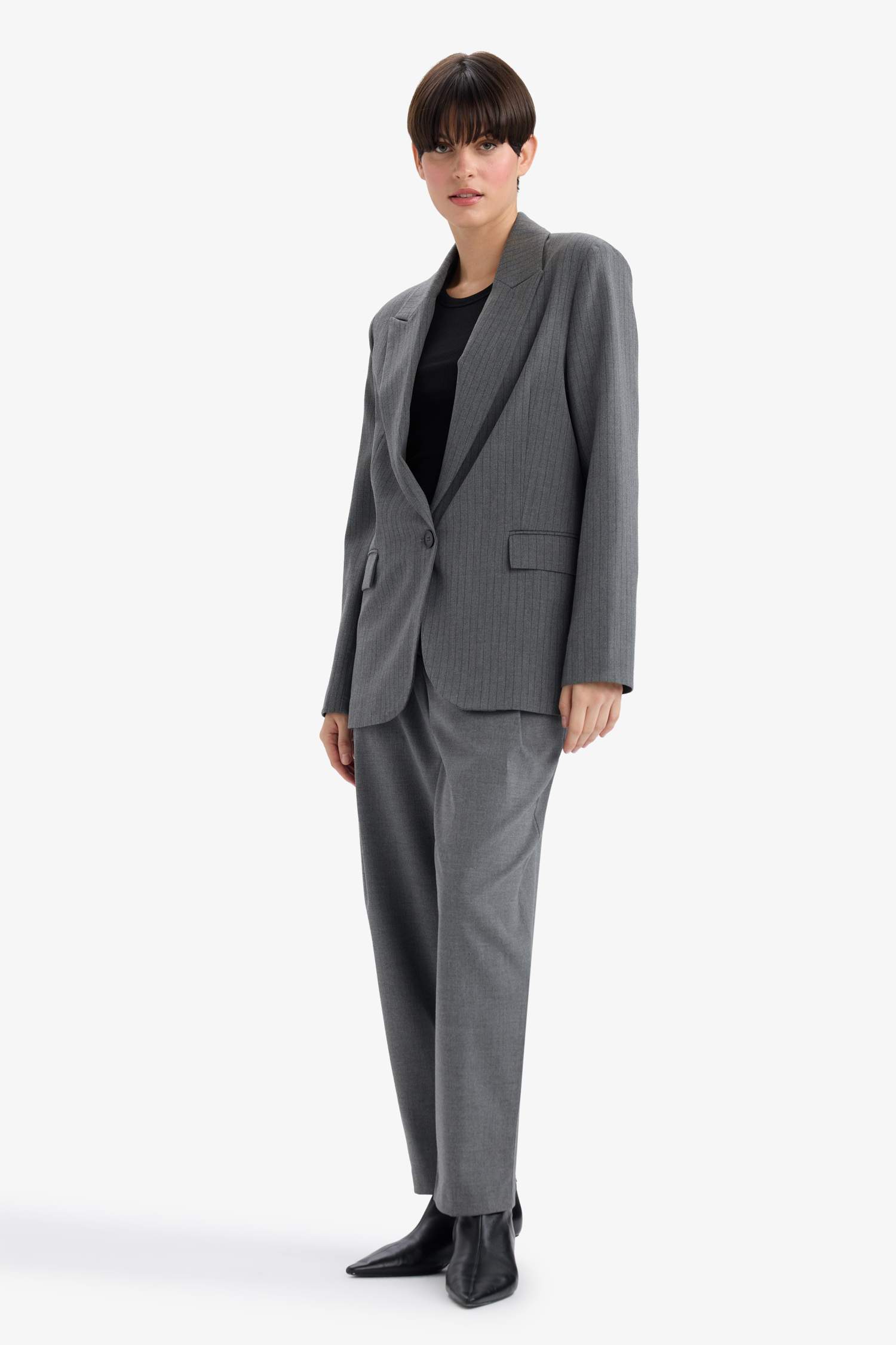 فيست بليزر قصة عادية بياقة بليزر