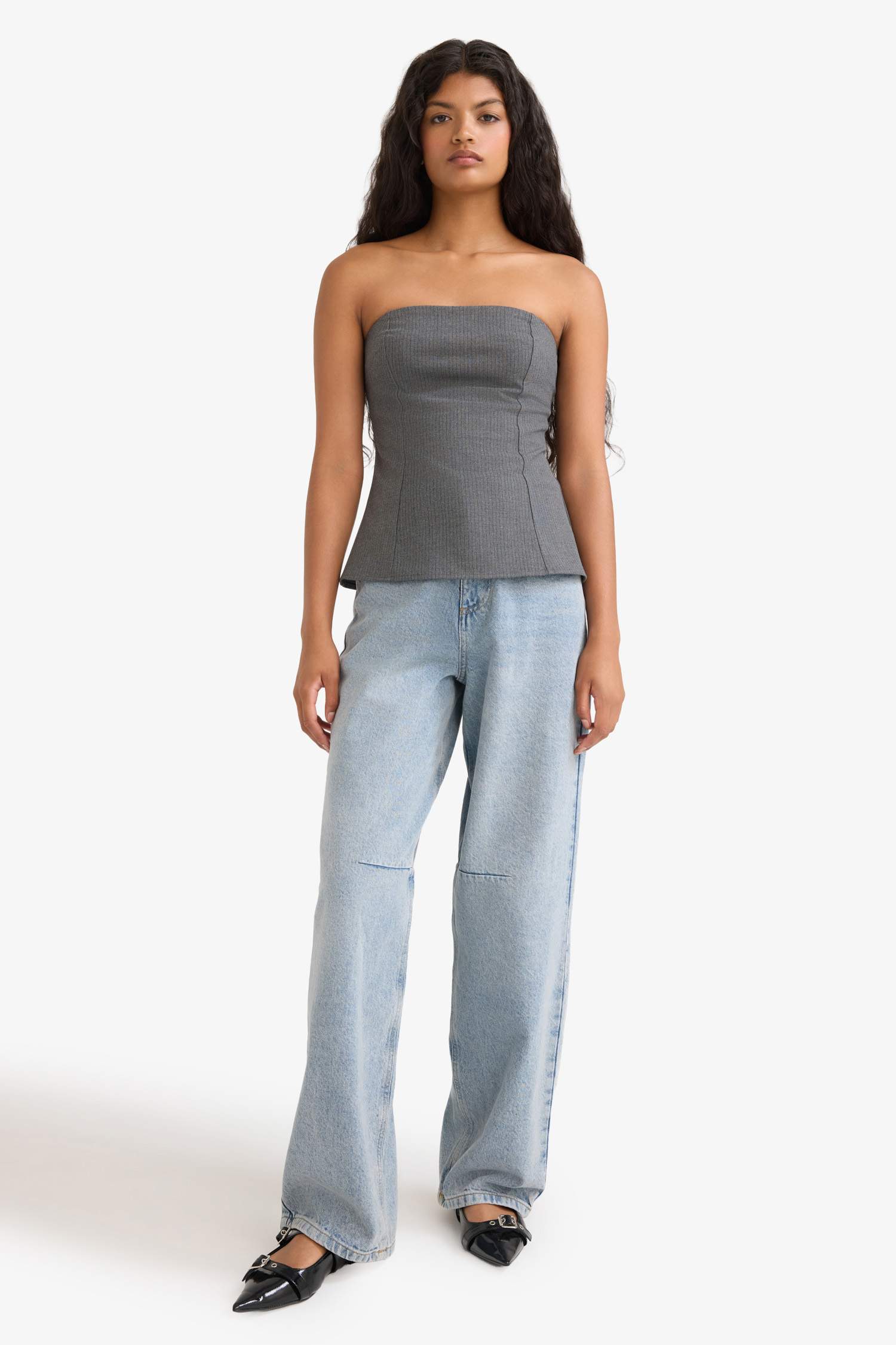 Slim Fit Strapless Sleeveless Blouse