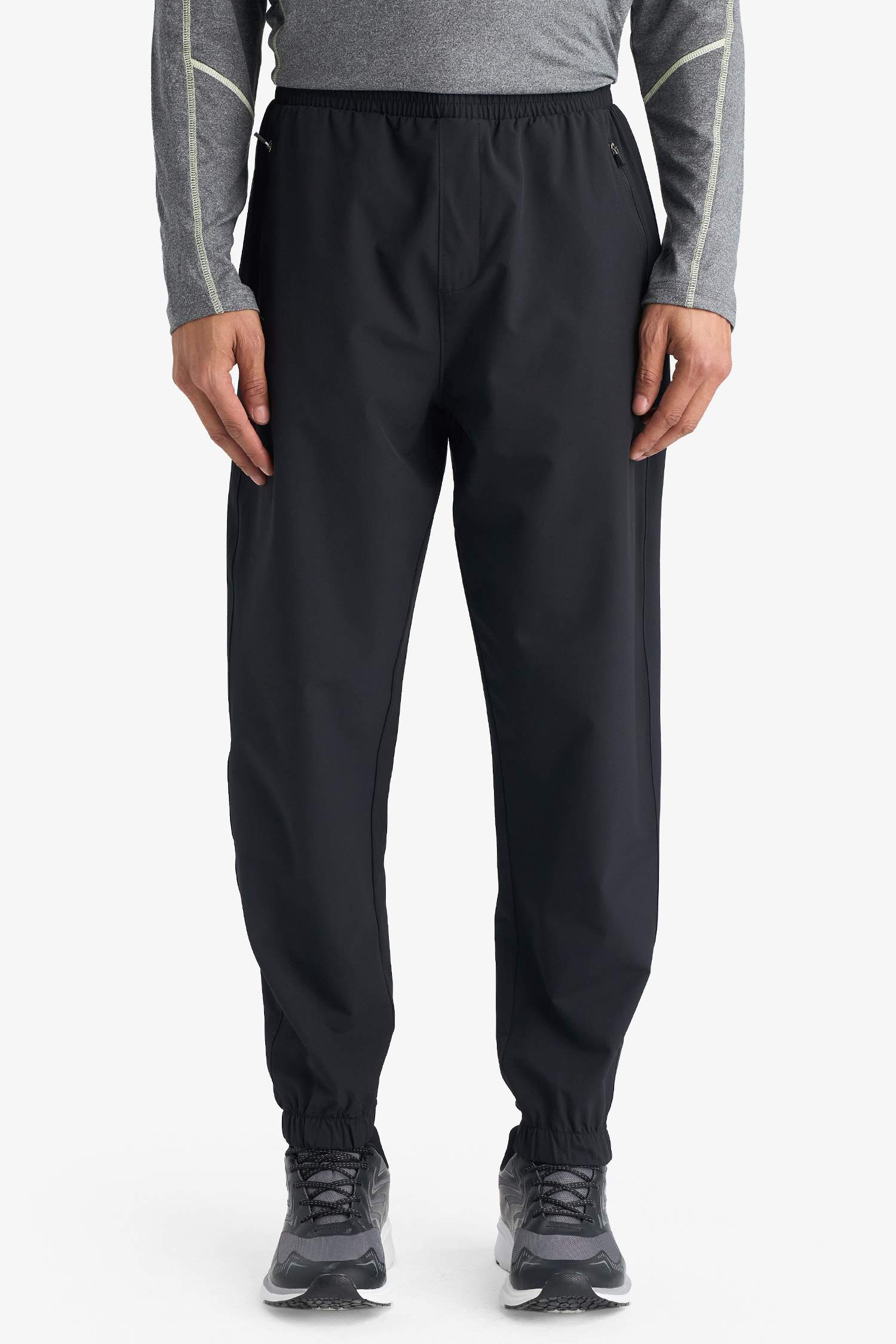 سروال رياضي منسوج سليم فيت