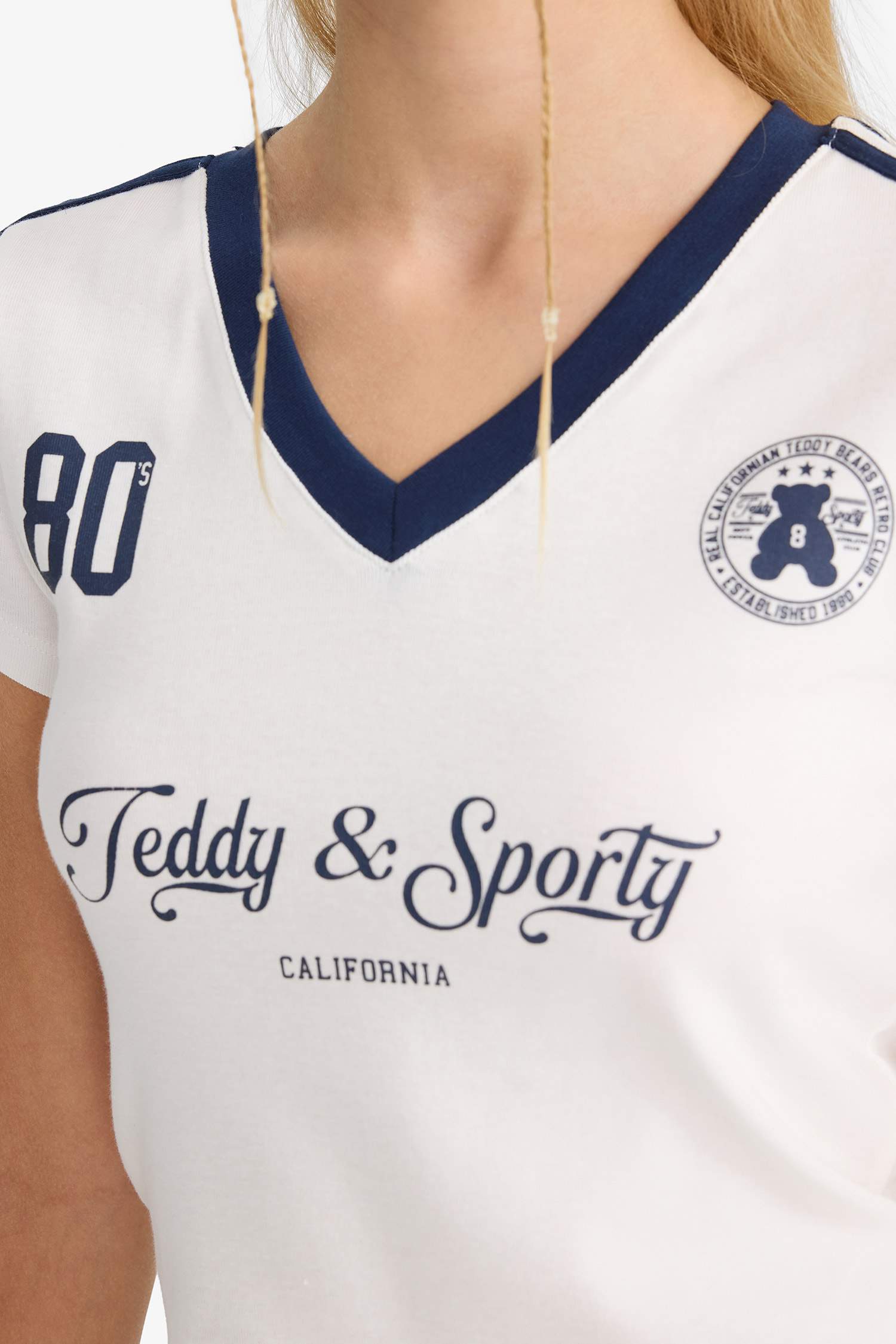 Coool Fitted V Yaka Baskılı Ribana Kısa Kollu Tişört