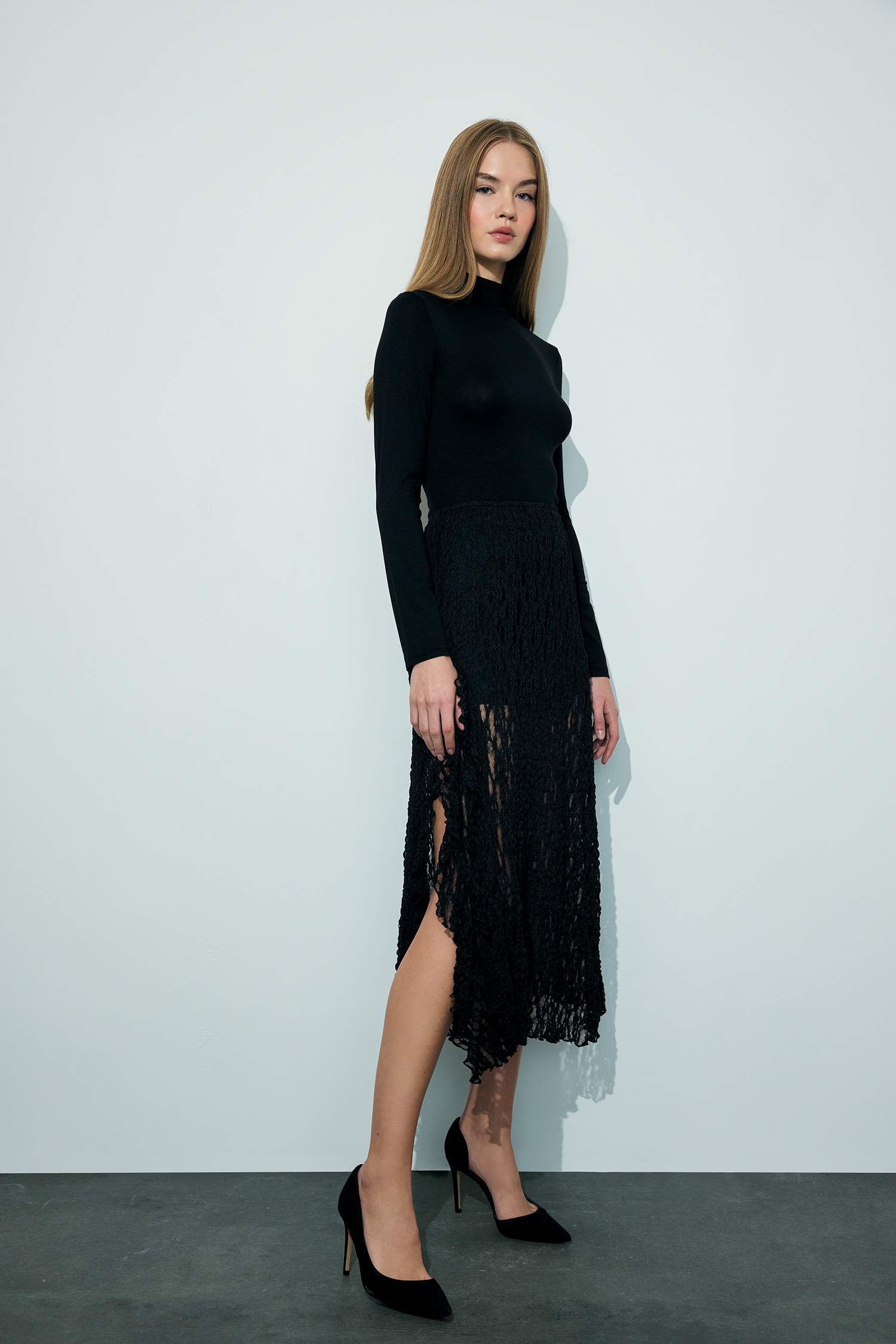 A Line Lace High Waist Maxi Knitted Skirt