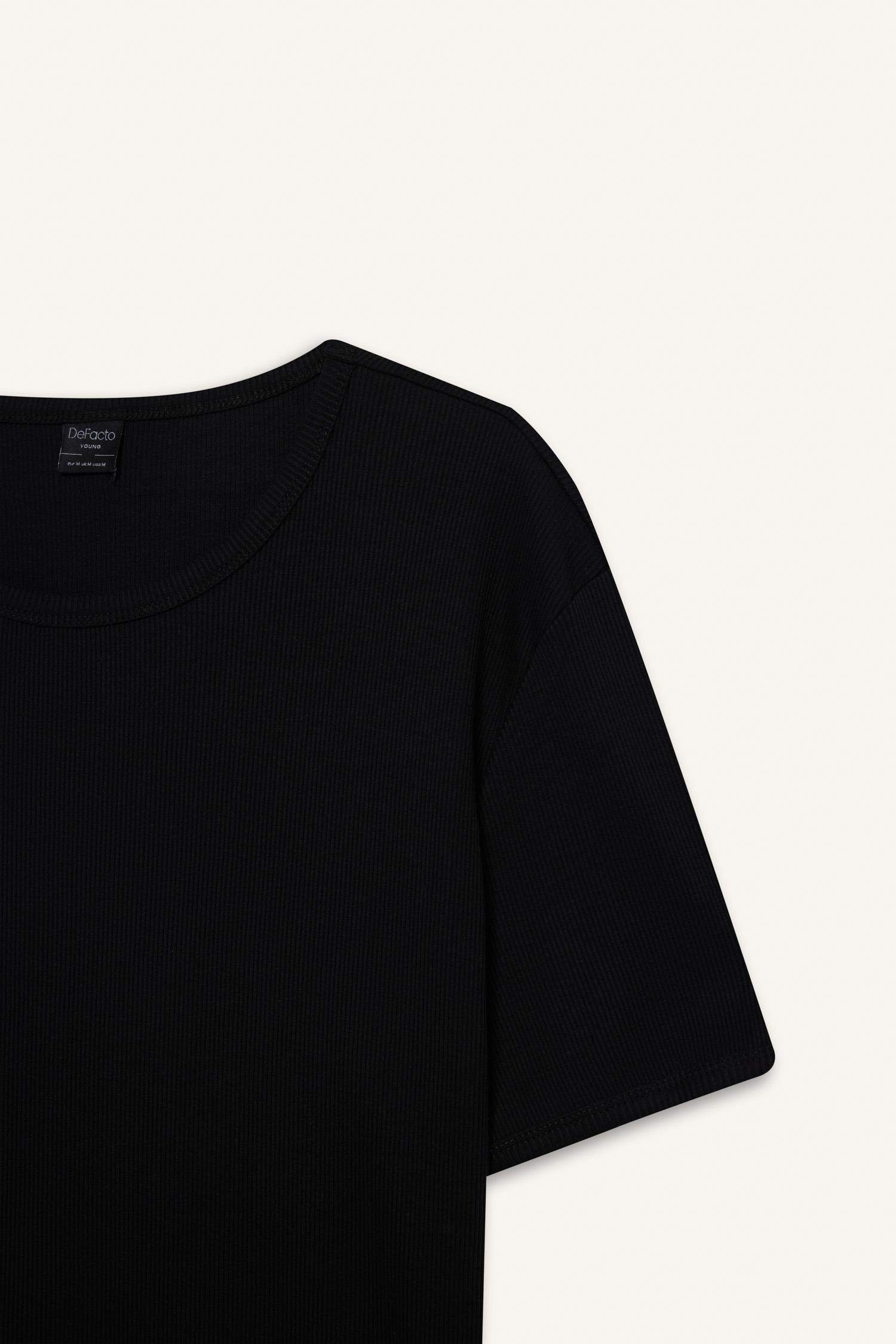 Slim Fit Crew Neck Ribana Short Sleeve T-Shirt