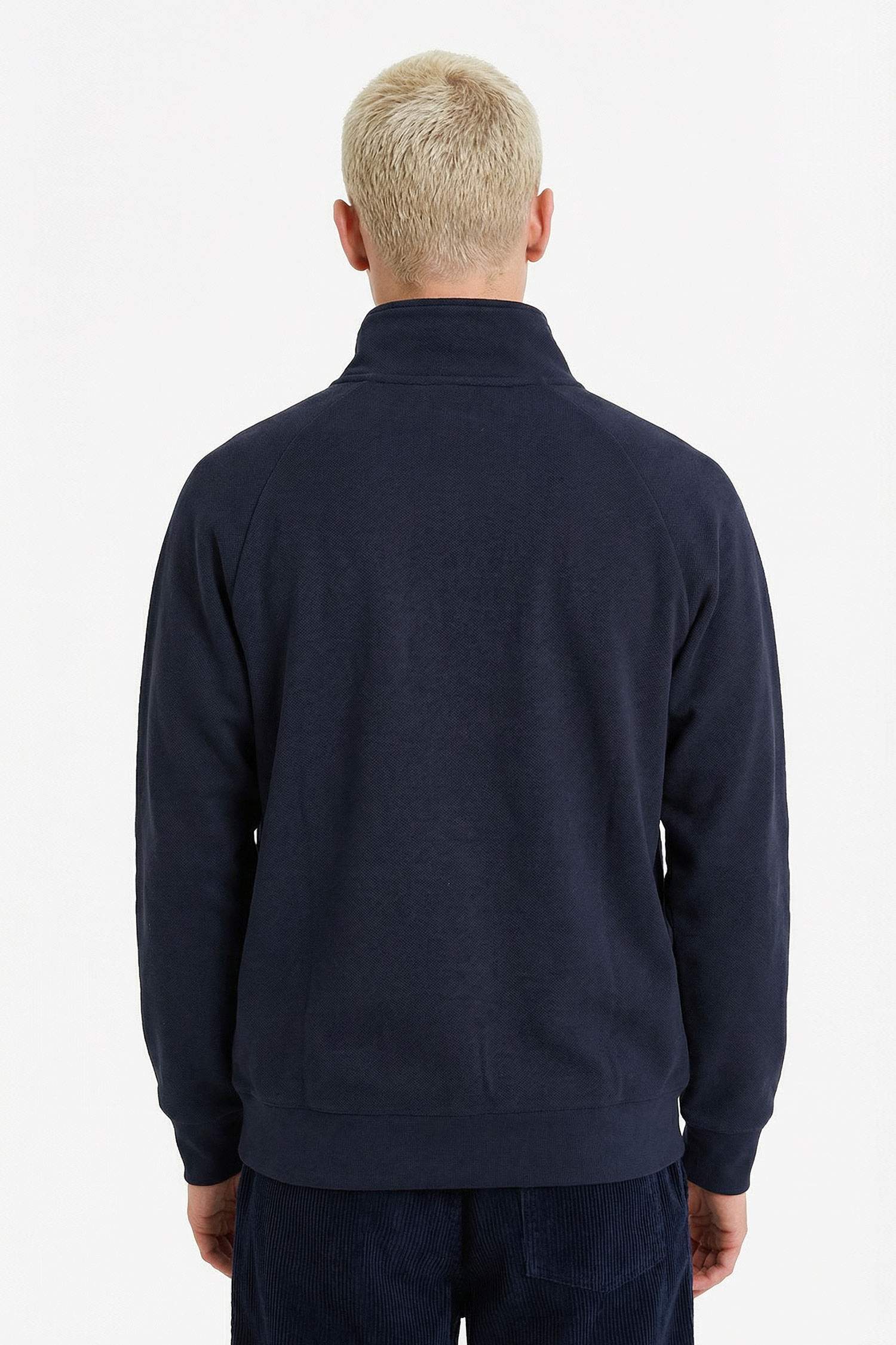 سترة أوفر سايز برقبة عالية