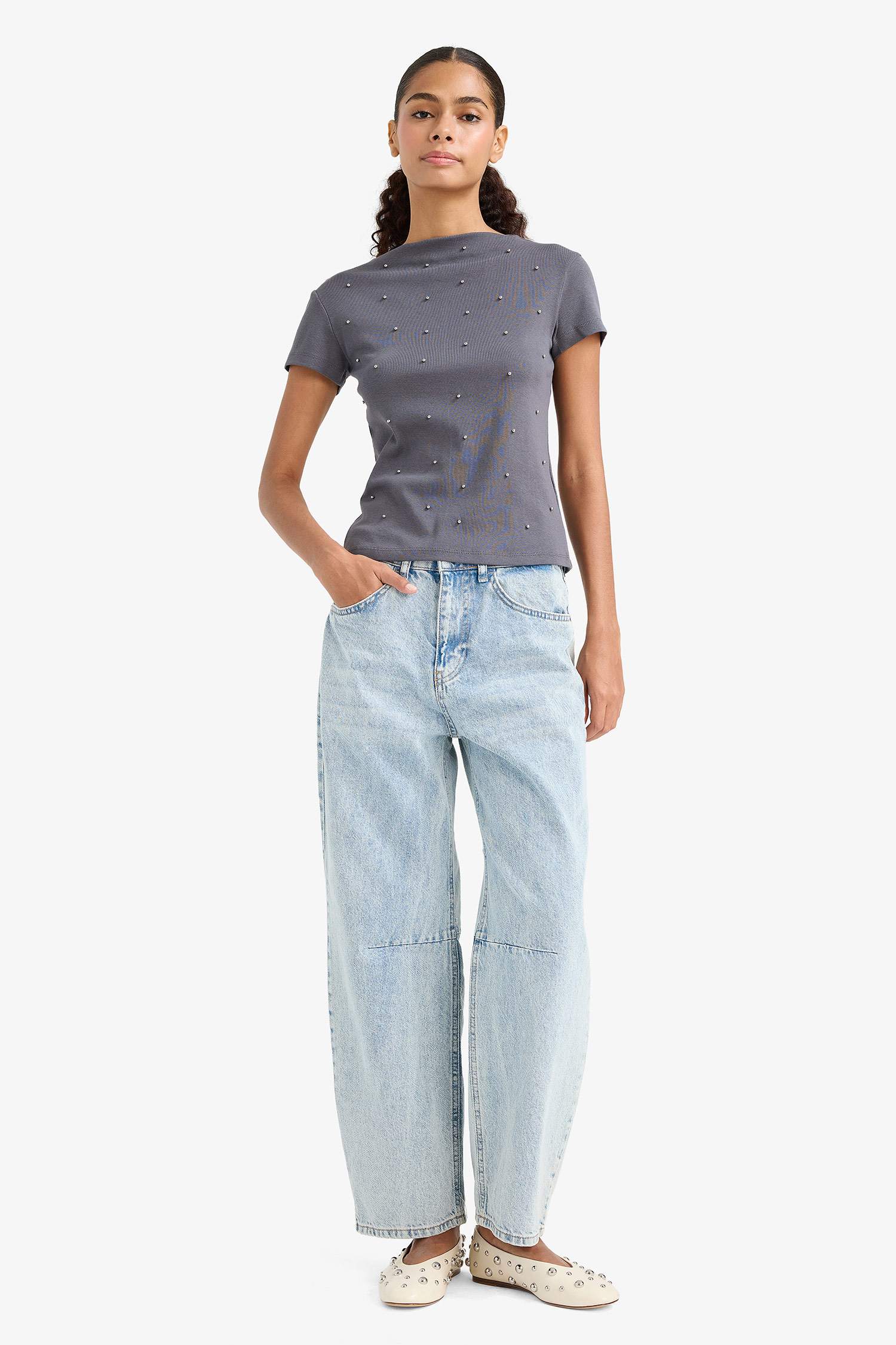 Slim Fit Dar Kesim Kayık Yaka Ribana Kısa Kollu Tişört