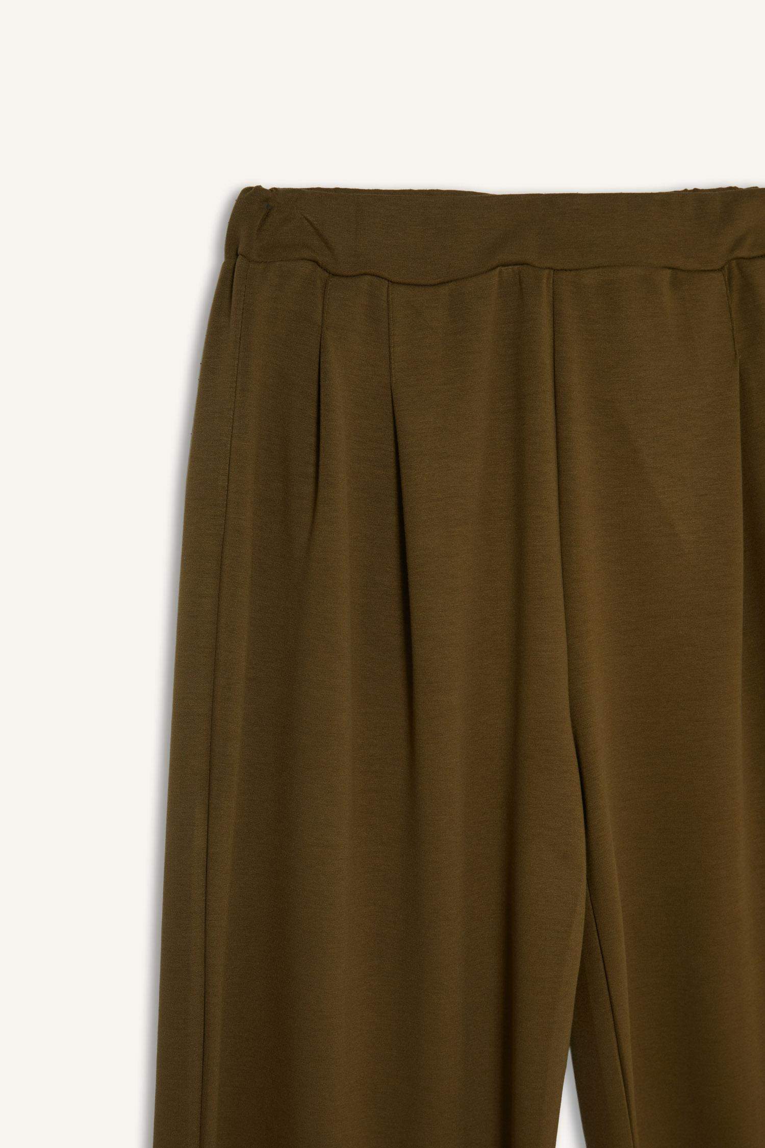 Barrel Fit Straight Leg Trousers