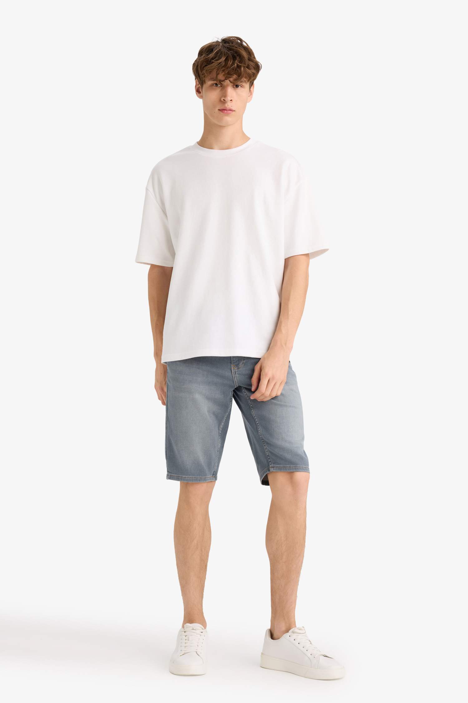 Slim Fit Dar Kesim Jean Bermuda Şort