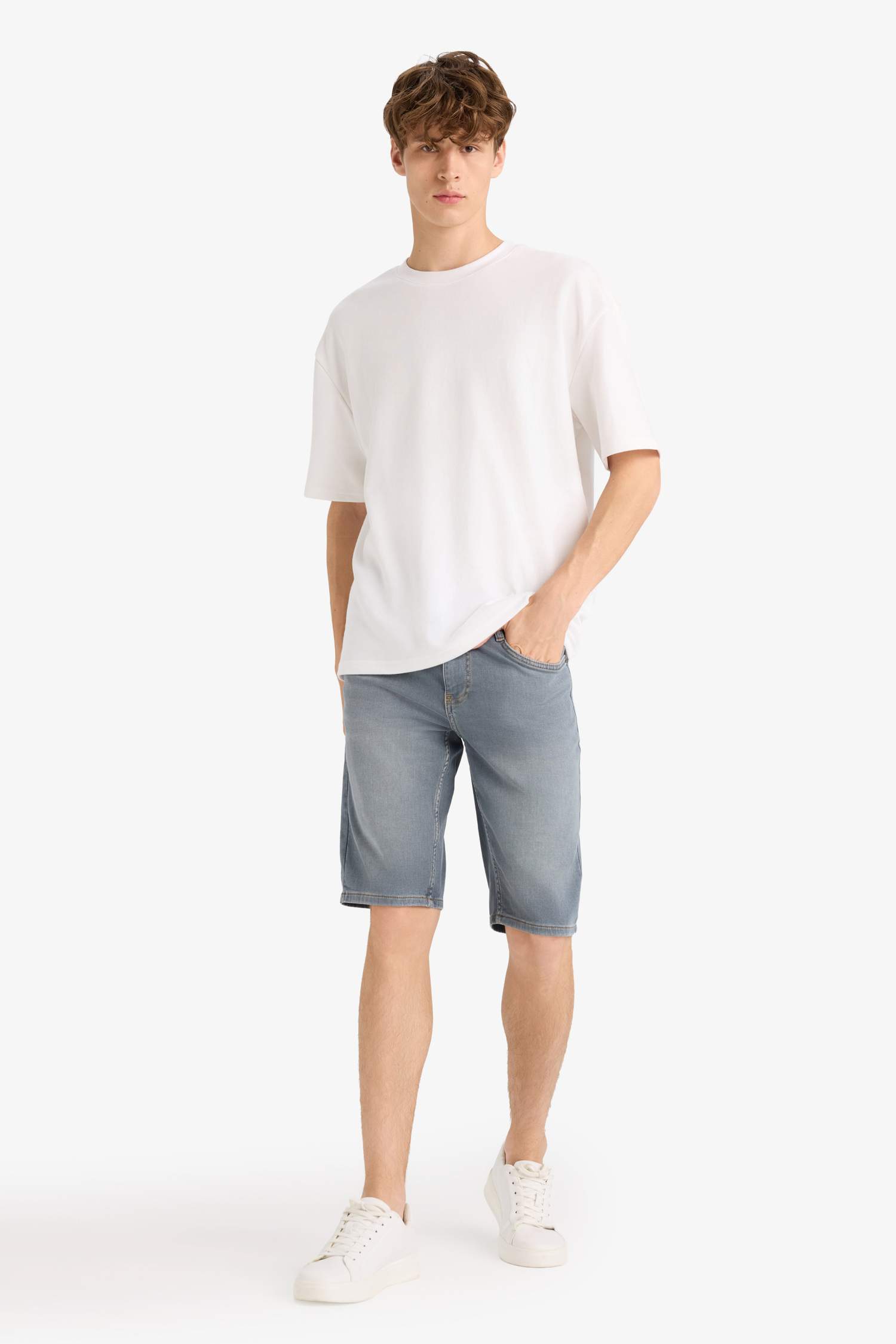 Slim Fit Dar Kesim Jean Bermuda Şort