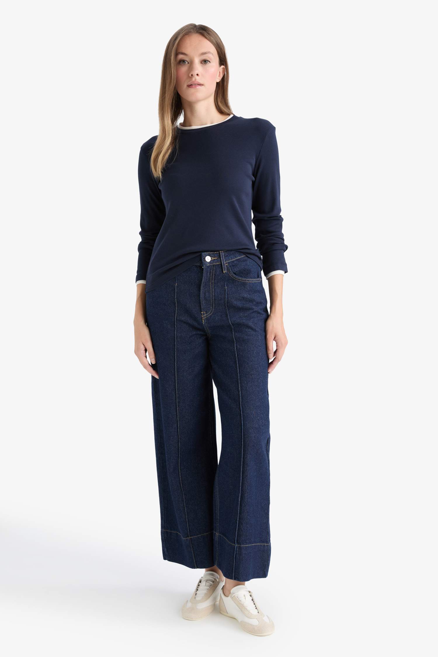 Slim Fit Dar Kesim Bisiklet Yaka Uzun Kollu Tişört Tunik