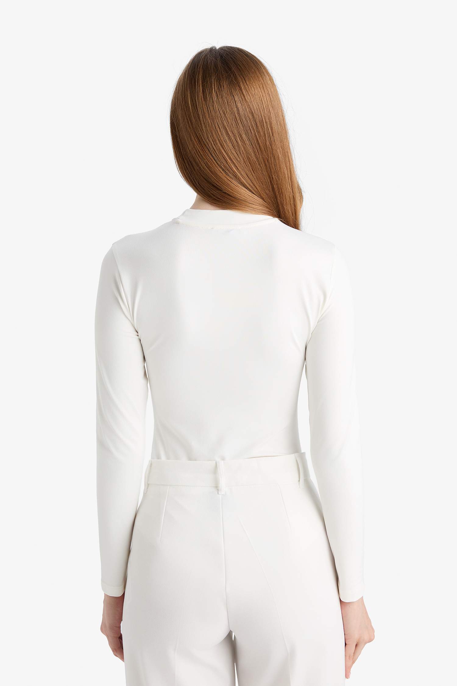 T-shirt slim à manches longues et col montant