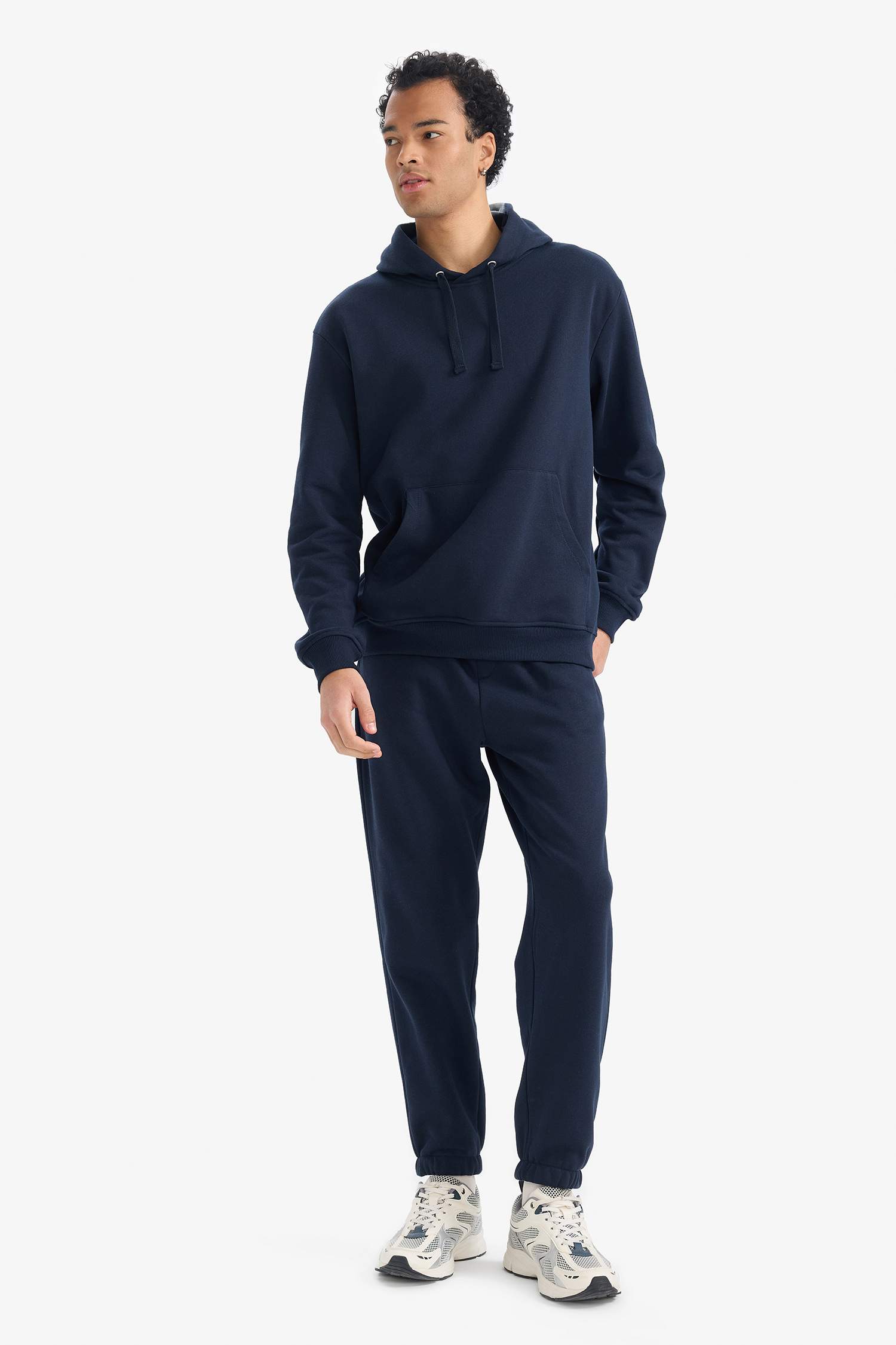 سيت رياضي تراكسوت قصة عادية - قطعتين